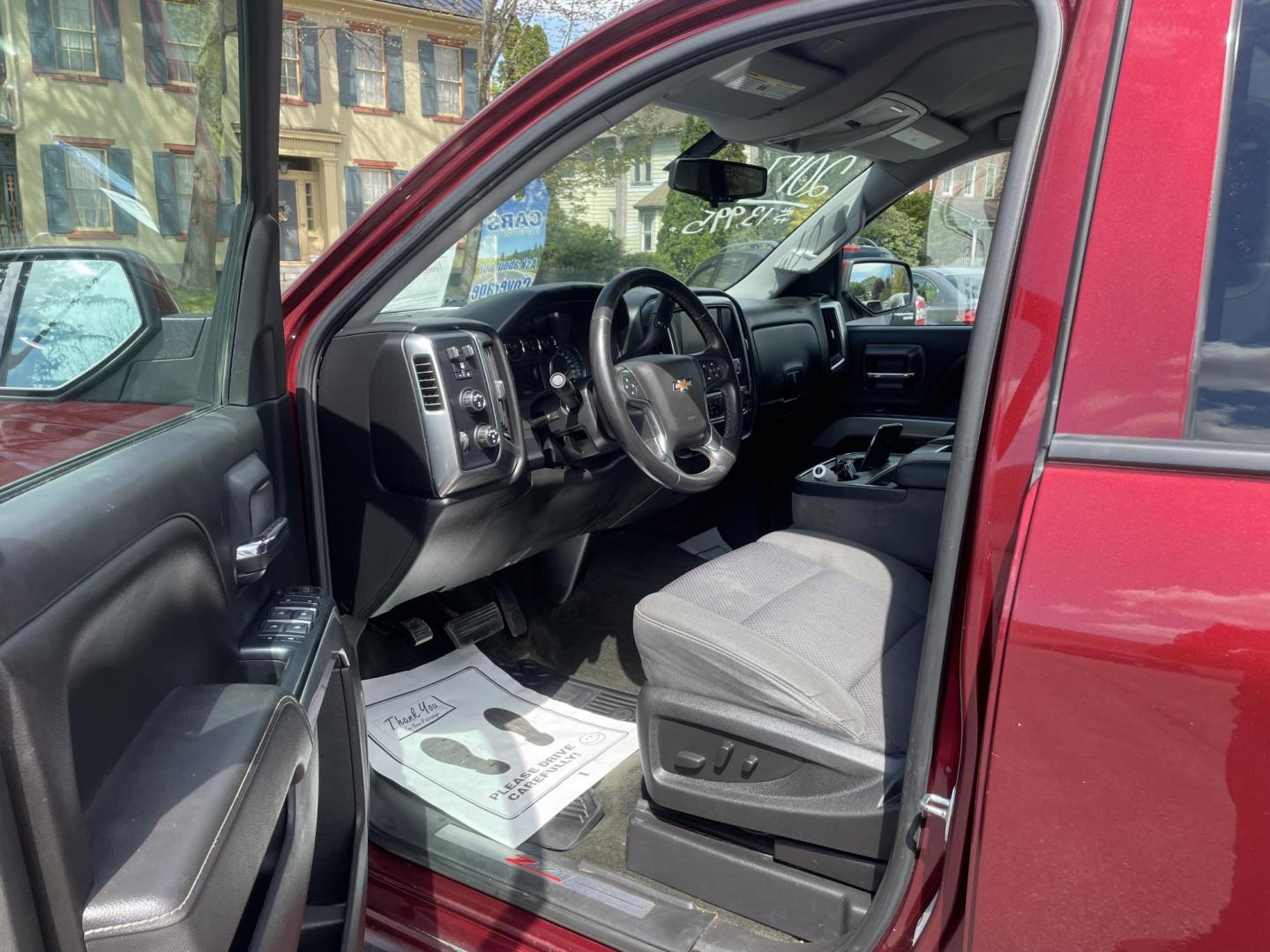 2017 Chevrolet Silverado 1500 LT Crew Cab 4WD (3GCUKREC9HG) with an 5.3L V8 OHV 16V engine, 6A transmission, located at 101 N. Main Street, Muncy, PA, 17756, (570) 546-5462, 41.207691, -76.785942 - Photo#7