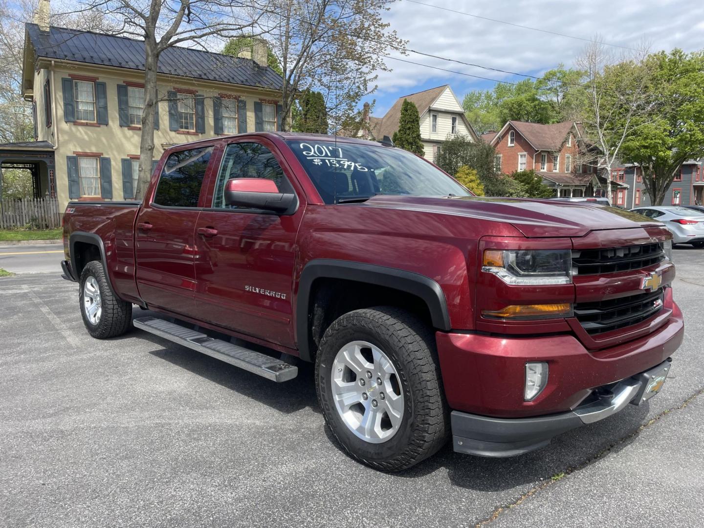2017 Chevrolet Silverado 1500 LT Crew Cab 4WD (3GCUKREC9HG) with an 5.3L V8 OHV 16V engine, 6A transmission, located at 101 N. Main Street, Muncy, PA, 17756, (570) 546-5462, 41.207691, -76.785942 - Photo#2