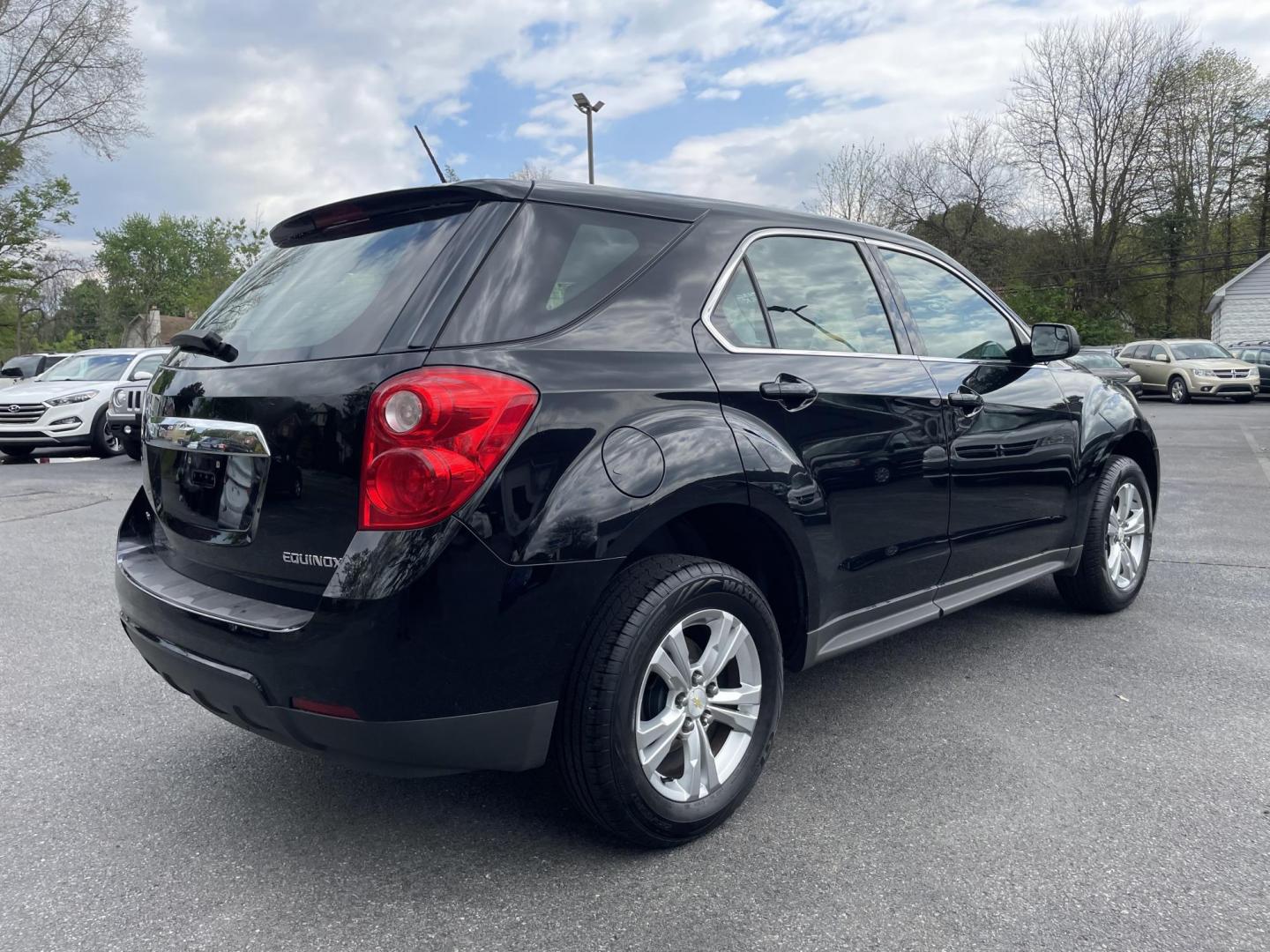 2014 Chevrolet Equinox LS AWD (2GNFLEEK2E6) with an 2.4L L4 DOHC 16V FFV engine, 6-Speed Automatic transmission, located at 101 N. Main Street, Muncy, PA, 17756, (570) 546-5462, 41.207691, -76.785942 - Photo#1
