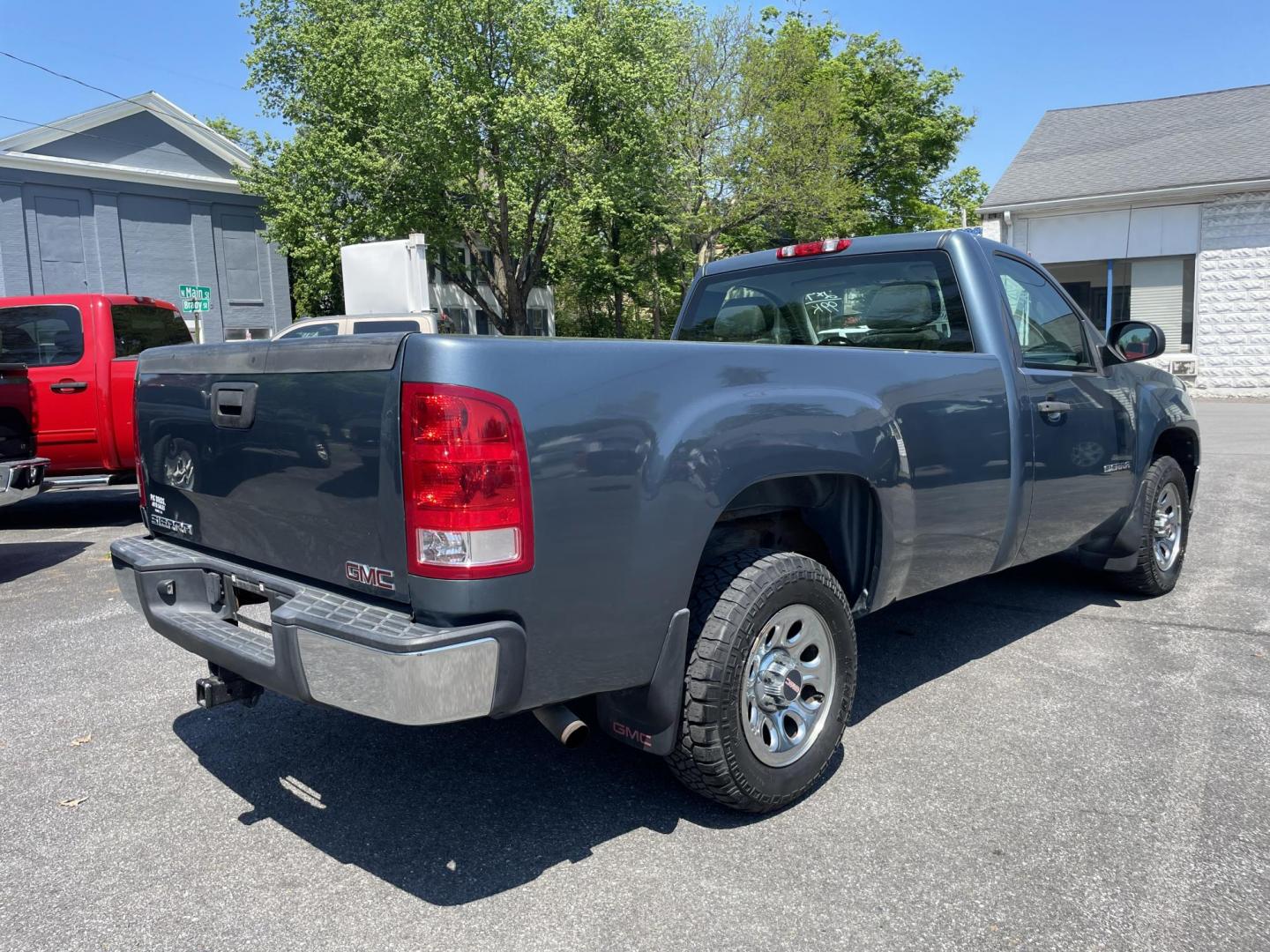 2012 GMC Sierra 1500 Work Truck Long Box 2WD (1GTN1TEA7CZ) with an 4.8L V8 OHV 16V engine, 4-Speed Automatic transmission, located at 101 N. Main Street, Muncy, PA, 17756, (570) 546-5462, 41.207691, -76.785942 - Photo#3