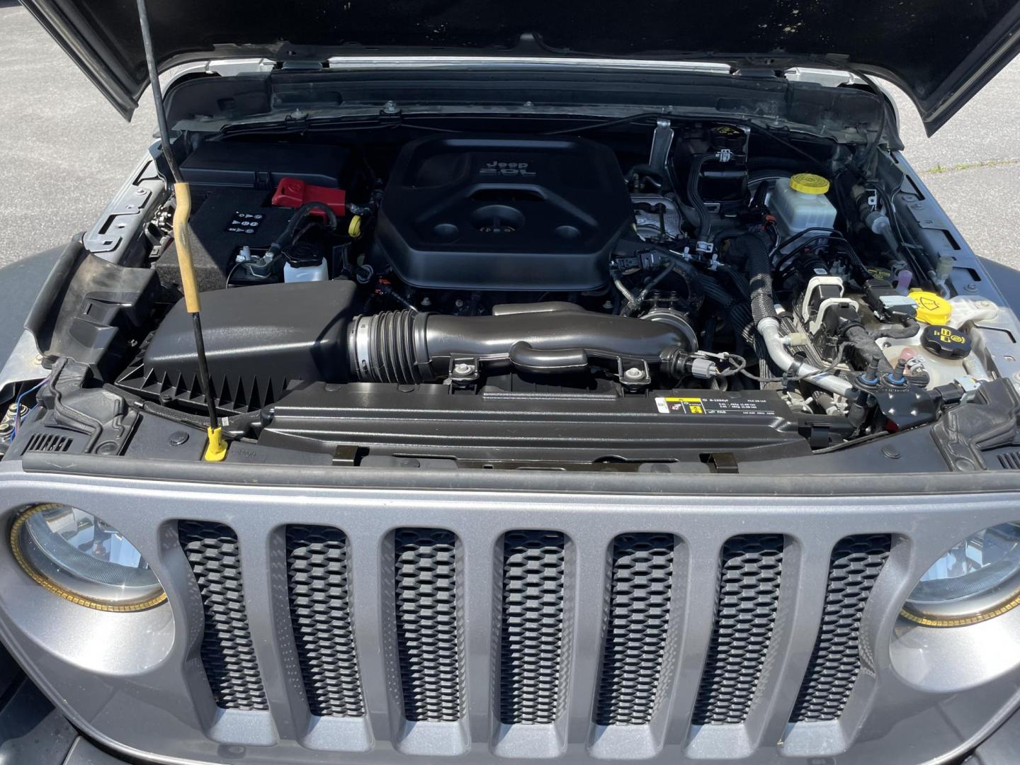 2019 Jeep Wrangler Unlimited Sport (1C4HJXDN5KW) with an 2.0L L4 DOHC 16V TURBO engine, 6A transmission, located at 101 N. Main Street, Muncy, PA, 17756, (570) 546-5462, 41.207691, -76.785942 - Photo#8