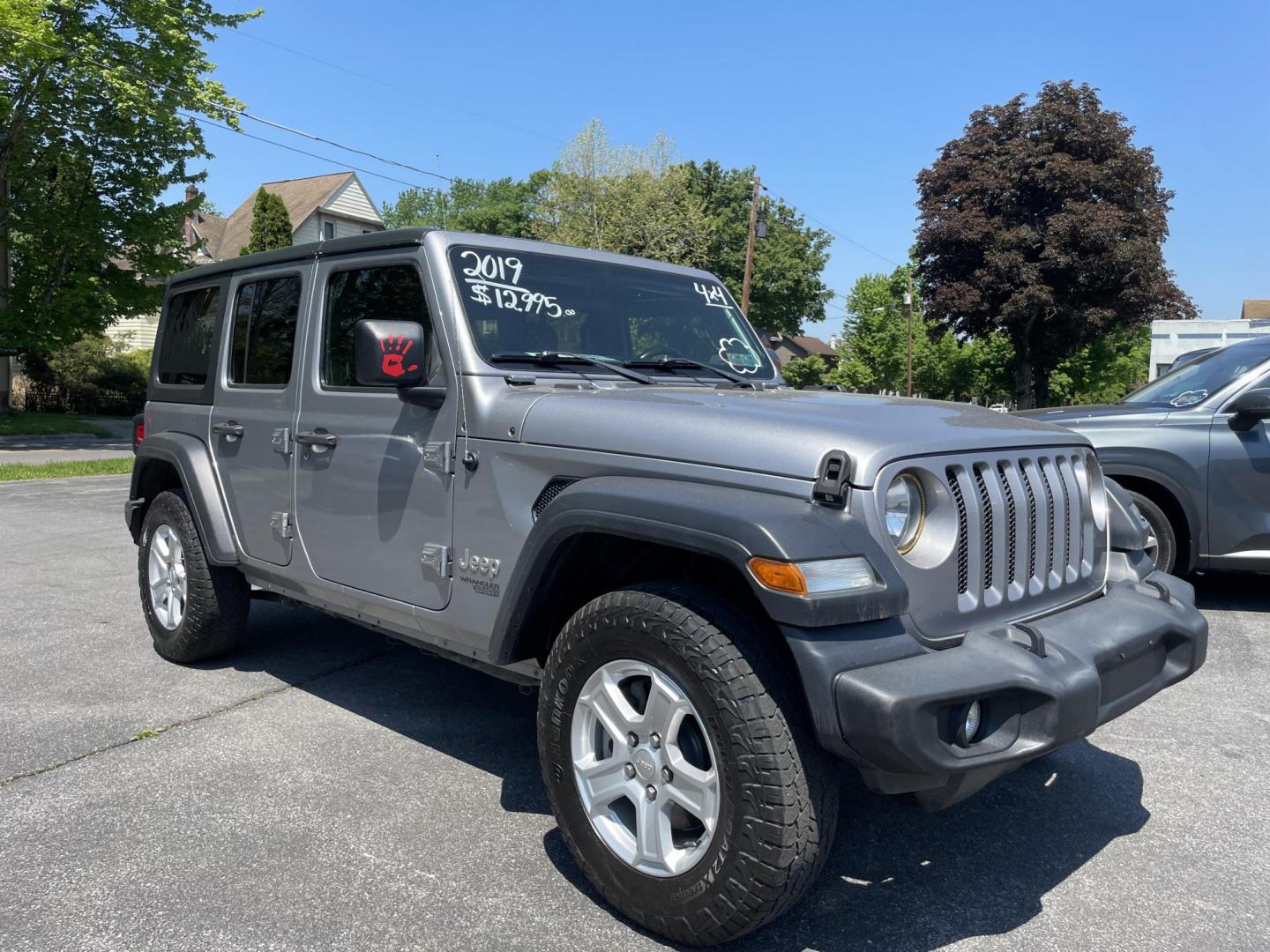 2019 Jeep Wrangler Unlimited Sport (1C4HJXDN5KW) with an 2.0L L4 DOHC 16V TURBO engine, 6A transmission, located at 101 N. Main Street, Muncy, PA, 17756, (570) 546-5462, 41.207691, -76.785942 - Photo#2