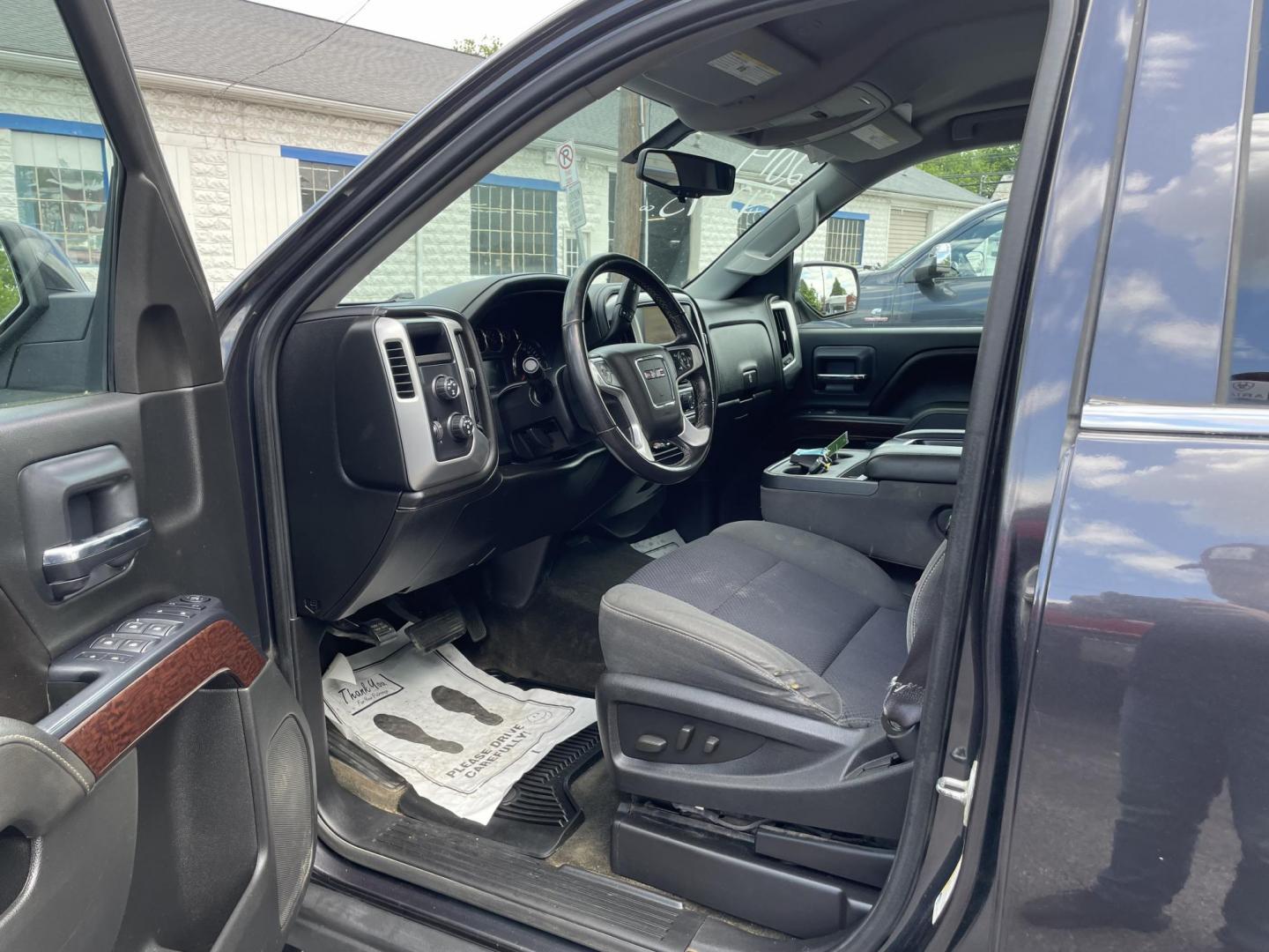 2014 GMC Sierra 1500 SLE double. Cab 4WD (1GTV2UEC5EZ) with an 5.3L V8 OHV 16V engine, 6-Speed Automatic transmission, located at 101 N. Main Street, Muncy, PA, 17756, (570) 546-5462, 41.207691, -76.785942 - Photo#5