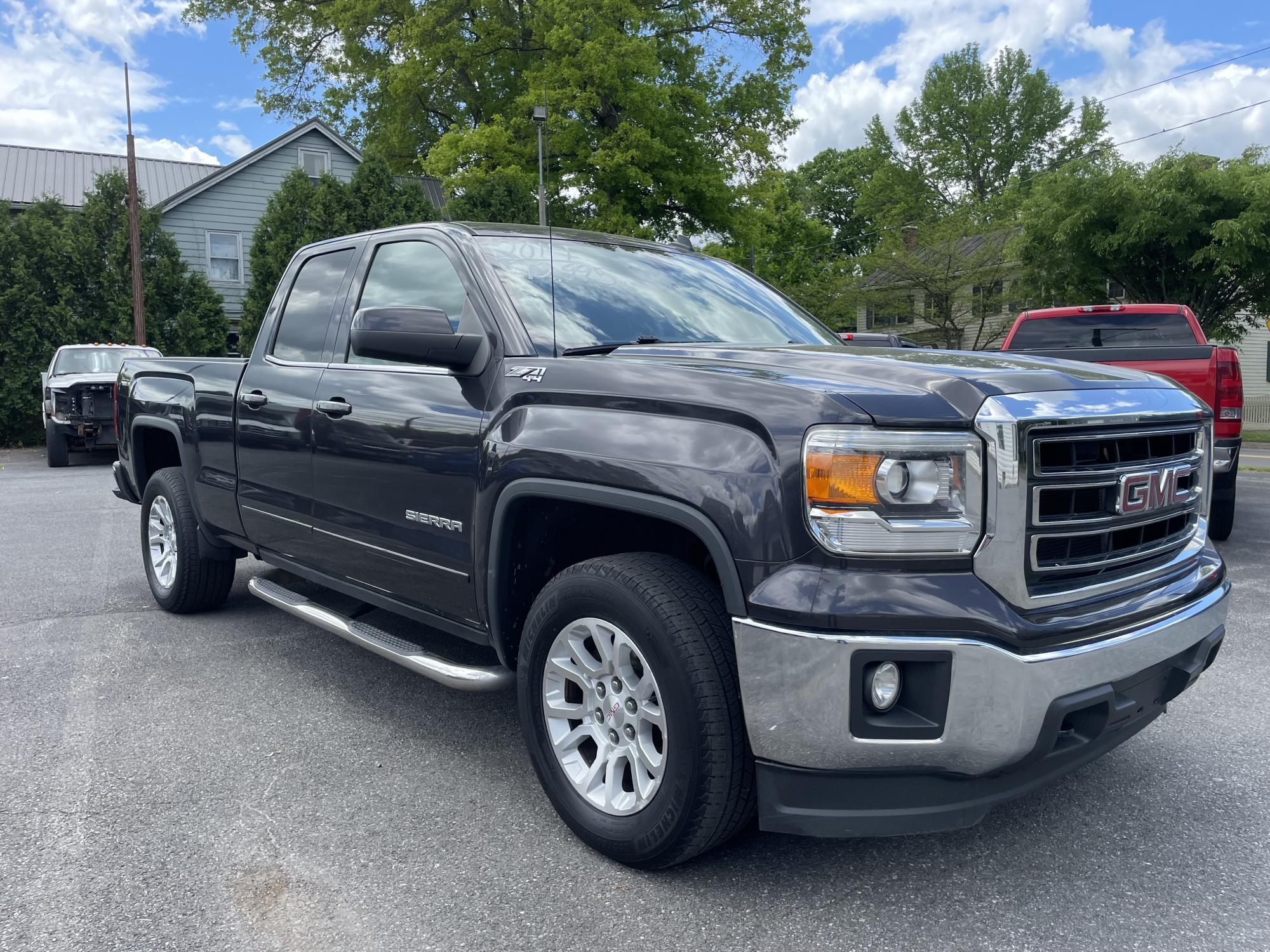 photo of 2014 GMC Sierra 1500 SLE double. Cab 4WD