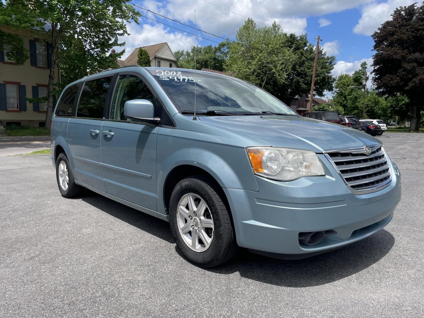2008 BLUE /tan Chrysler Town & Country Touring (2A8HR54P78R) with an 3.8L V6 OHV 12V engine, 6-Speed Automatic Overdrive transmission, located at 101 N. Main Street, Muncy, PA, 17756, (570) 546-5462, 41.207691, -76.785942 - Photo#2