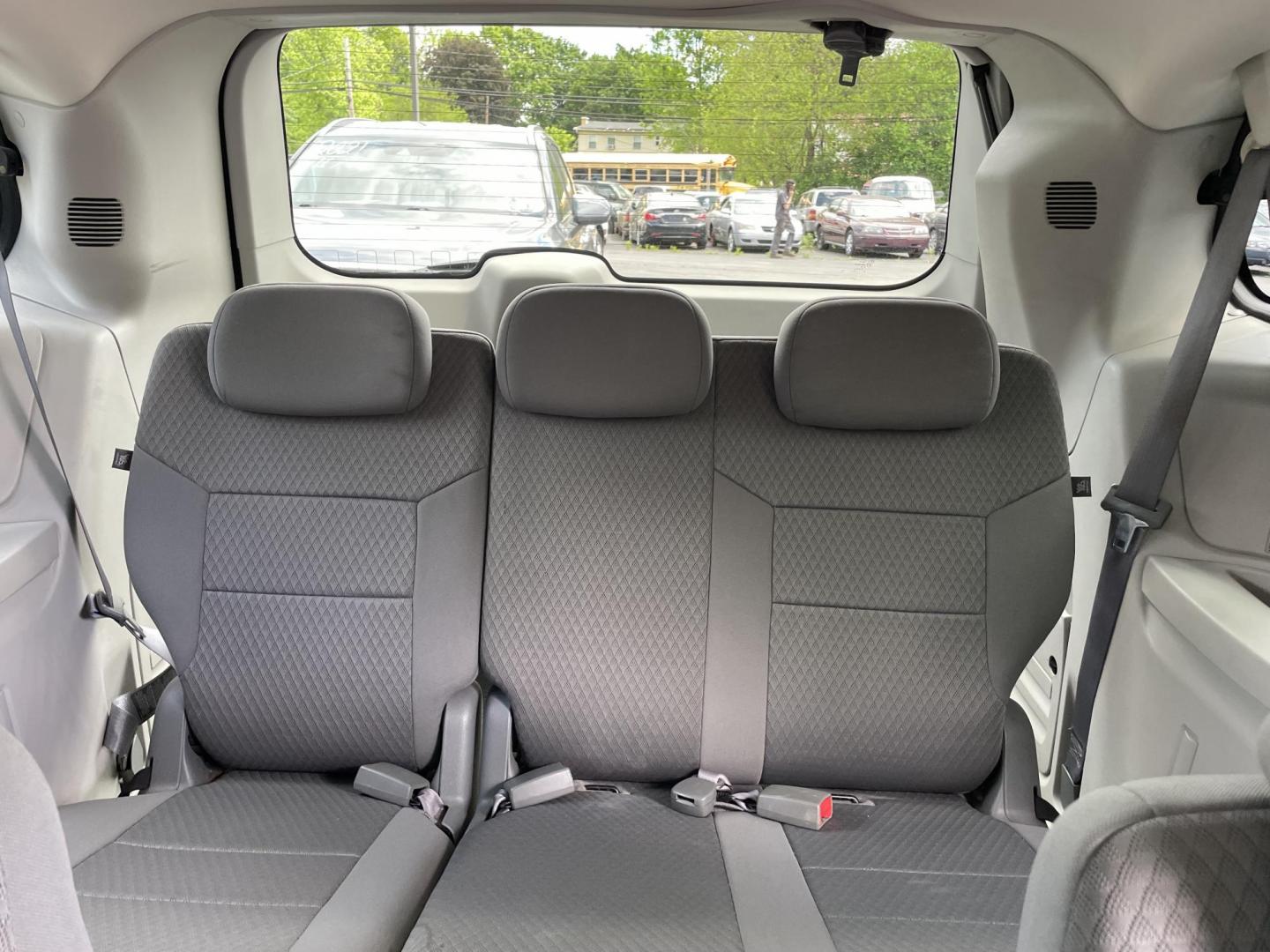 2008 BLUE /tan Chrysler Town & Country Touring (2A8HR54P78R) with an 3.8L V6 OHV 12V engine, 6-Speed Automatic Overdrive transmission, located at 101 N. Main Street, Muncy, PA, 17756, (570) 546-5462, 41.207691, -76.785942 - Photo#6