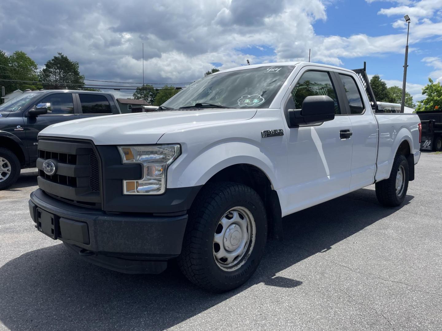 2015 White Ford F-150 Lariat SuperCab 6.5-ft. Bed 4WD (1FTEX1E87FK) with an 3.5L V6 DOHC 24V engine, 6-Speed Automatic transmission, located at 101 N. Main Street, Muncy, PA, 17756, (570) 546-5462, 41.207691, -76.785942 - Photo#1