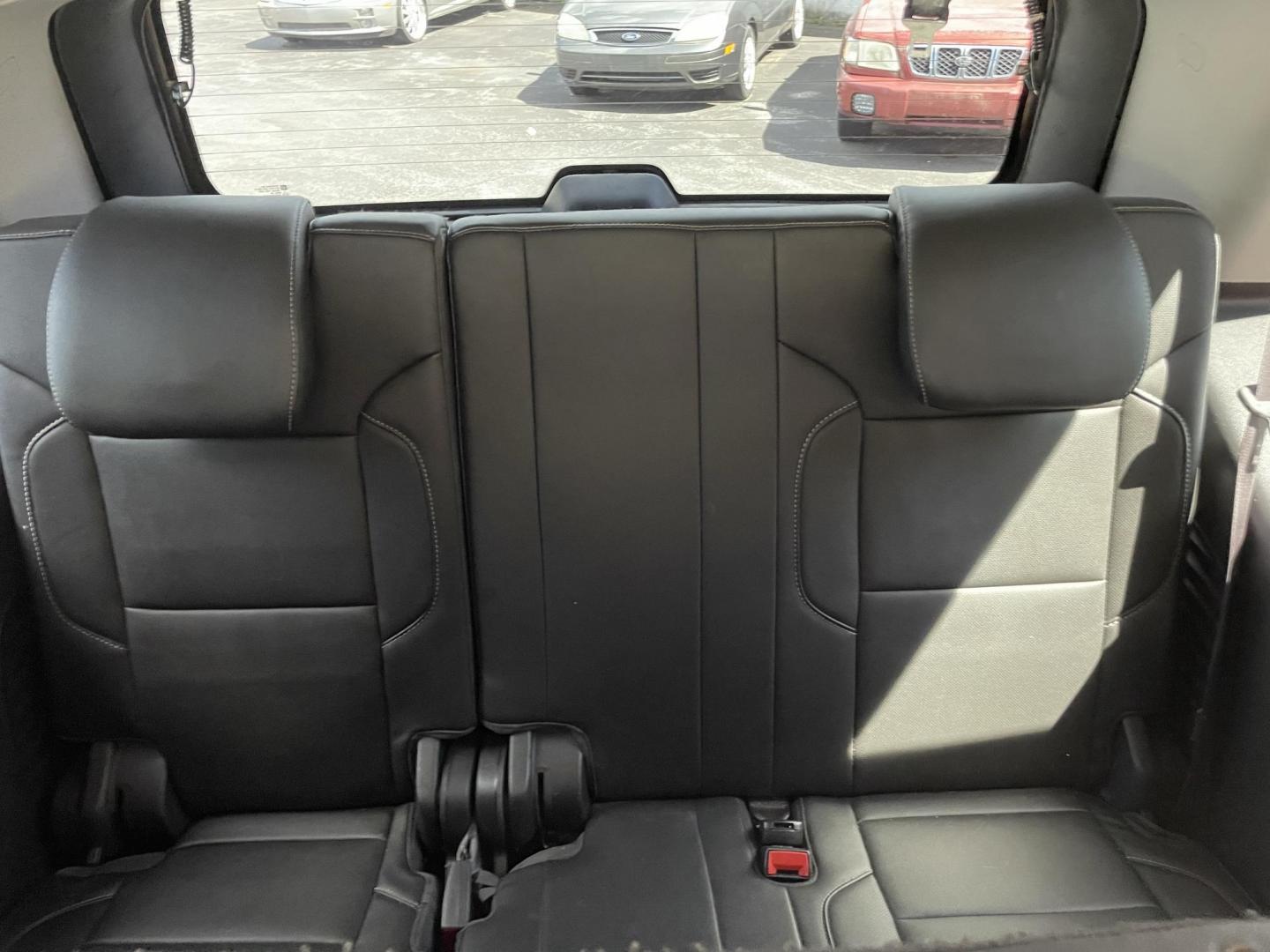 2017 GMC Yukon SLT 4WD (1GKS2BKC7HR) with an 5.3L V8 OHV 16V FFV engine, 6A transmission, located at 101 N. Main Street, Muncy, PA, 17756, (570) 546-5462, 41.207691, -76.785942 - Photo#10