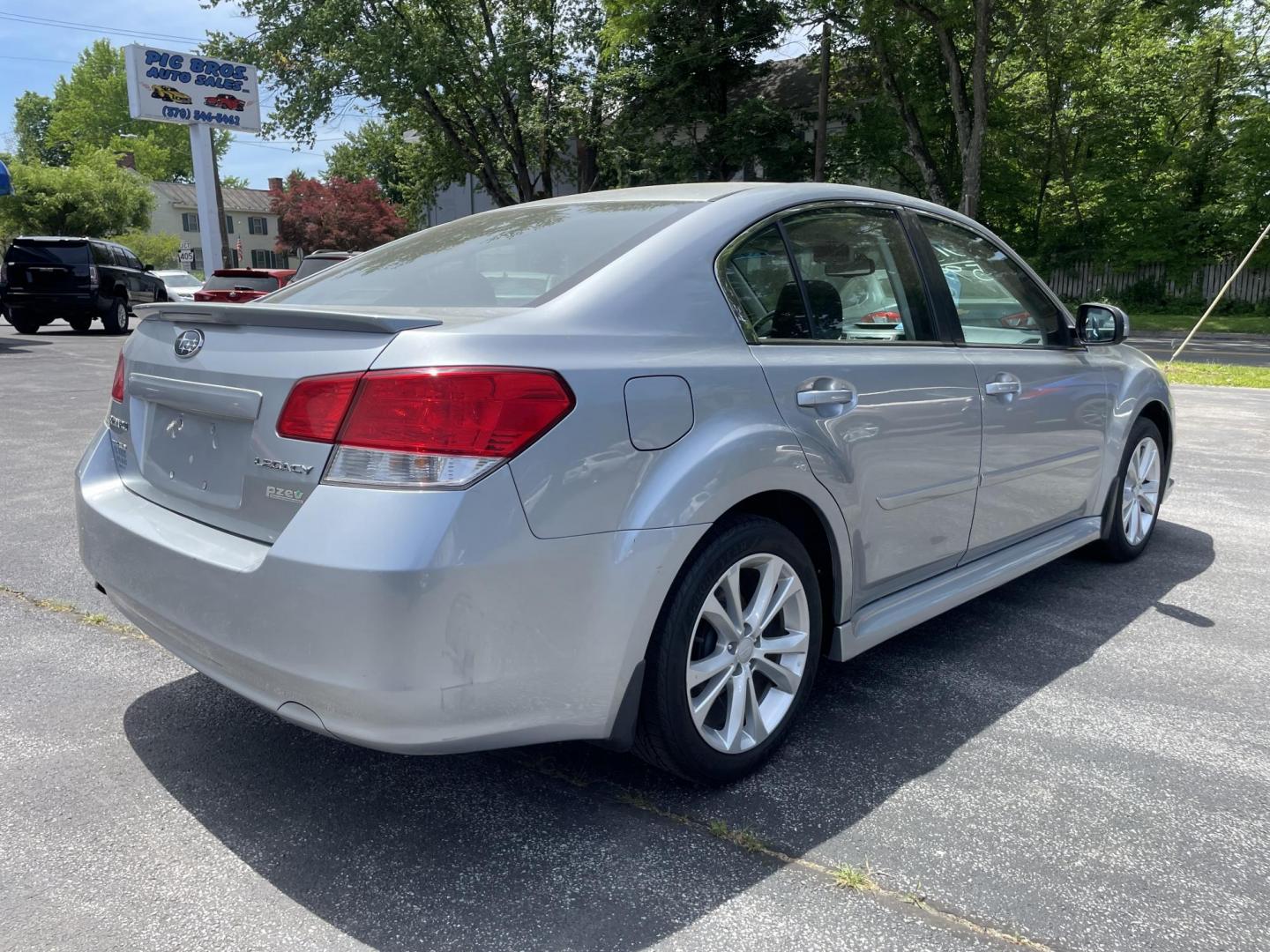 2013 Subaru Legacy 2.5i Premium (4S3BMBG61D3) with an 2.5L H4 SOHC 16V engine, Continuously Variable Transmission transmission, located at 101 N. Main Street, Muncy, PA, 17756, (570) 546-5462, 41.207691, -76.785942 - Photo#3