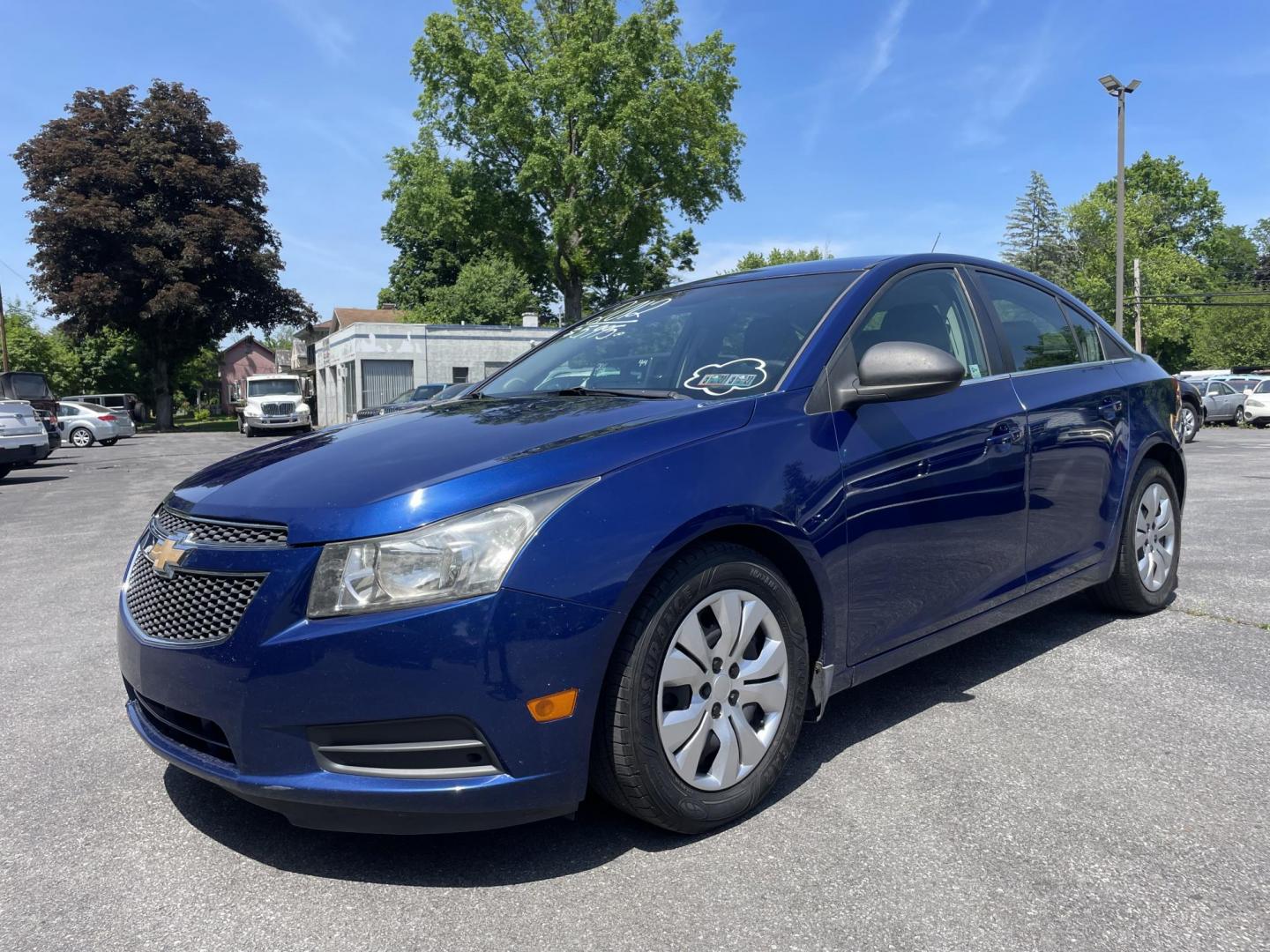 2012 Chevrolet Cruze 2LS (1G1PC5SHXC7) with an 1.8L L4 DOHC 16V FFV engine, 6-Speed Automatic transmission, located at 101 N. Main Street, Muncy, PA, 17756, (570) 546-5462, 41.207691, -76.785942 - Photo#1