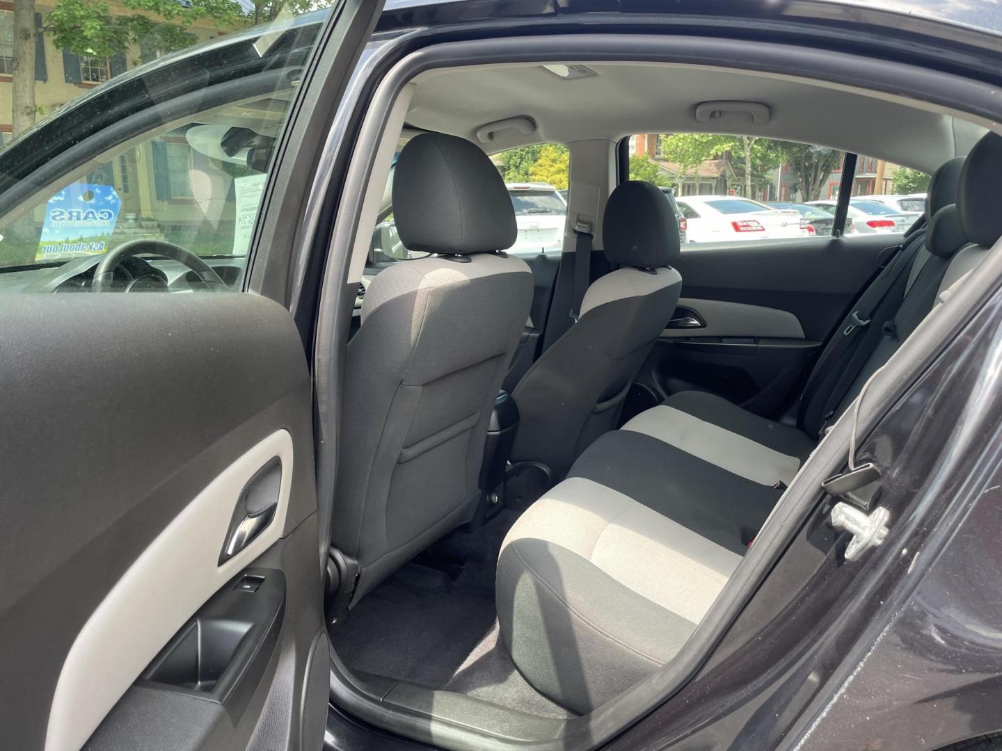 2011 Chevrolet Cruze 2LS (1G1PD5SH6B7) with an 1.8L L4 DOHC 16V FFV engine, 6-Speed Manual transmission, located at 101 N. Main Street, Muncy, PA, 17756, (570) 546-5462, 41.207691, -76.785942 - Photo#5