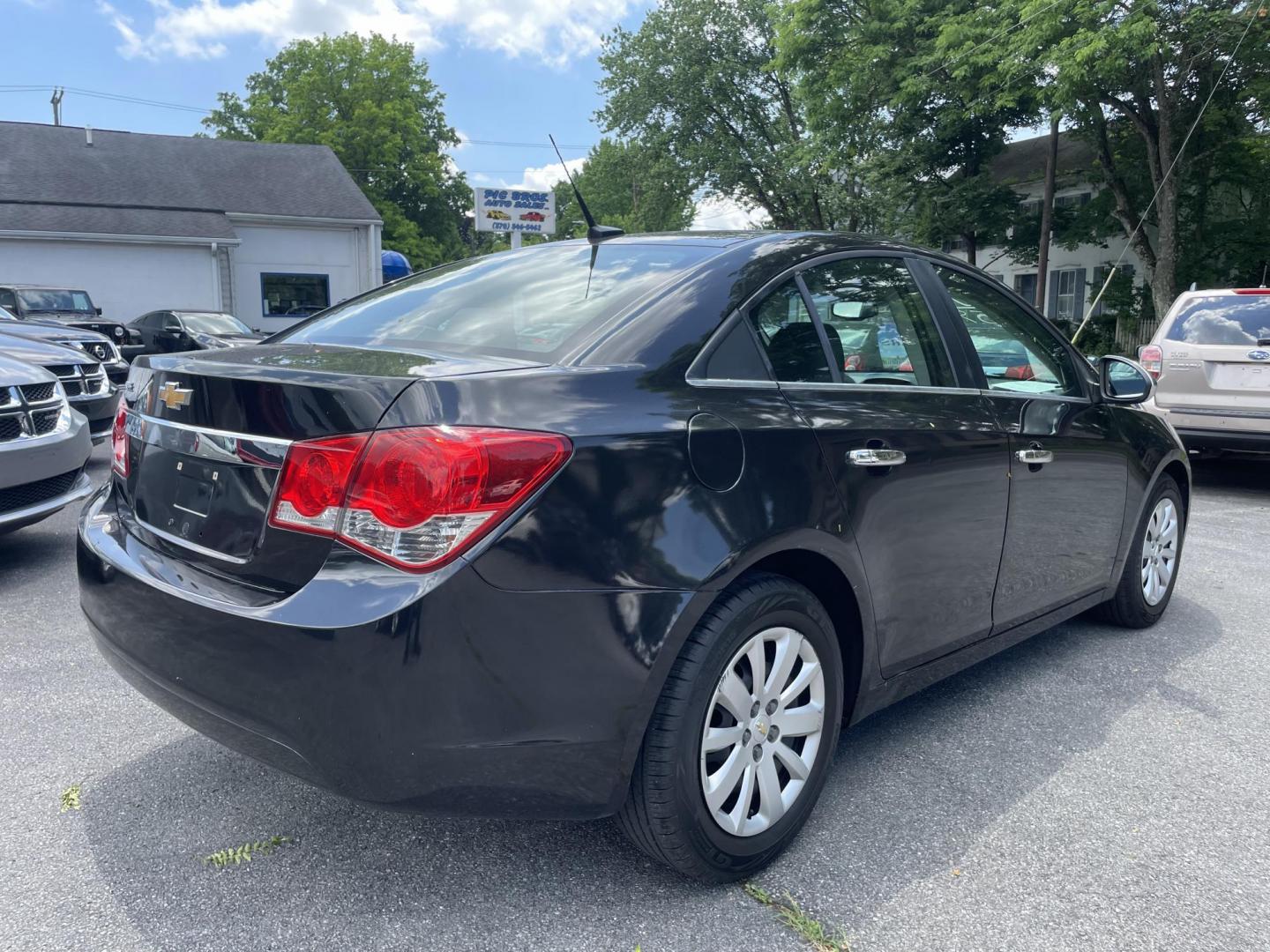 2011 Chevrolet Cruze 2LS (1G1PD5SH6B7) with an 1.8L L4 DOHC 16V FFV engine, 6-Speed Manual transmission, located at 101 N. Main Street, Muncy, PA, 17756, (570) 546-5462, 41.207691, -76.785942 - Photo#3