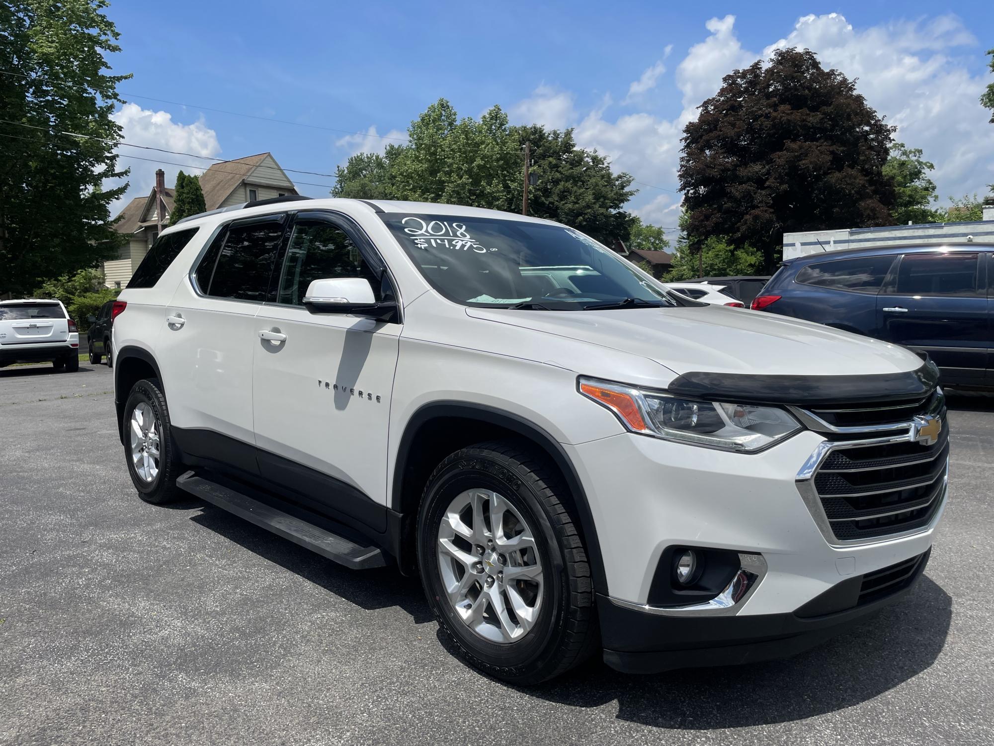 photo of 2018 Chevrolet Traverse RS Cloth AWD