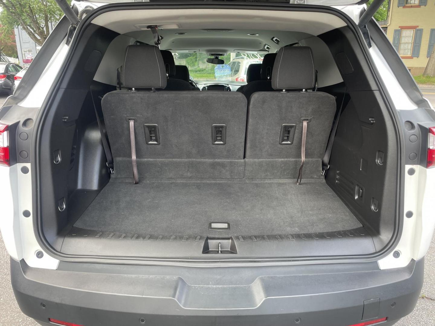 2018 Chevrolet Traverse RS Cloth AWD (1GNEVGKWXJJ) with an 3.6L V6 DOHC 24V engine, 9A transmission, located at 101 N. Main Street, Muncy, PA, 17756, (570) 546-5462, 41.207691, -76.785942 - Photo#10