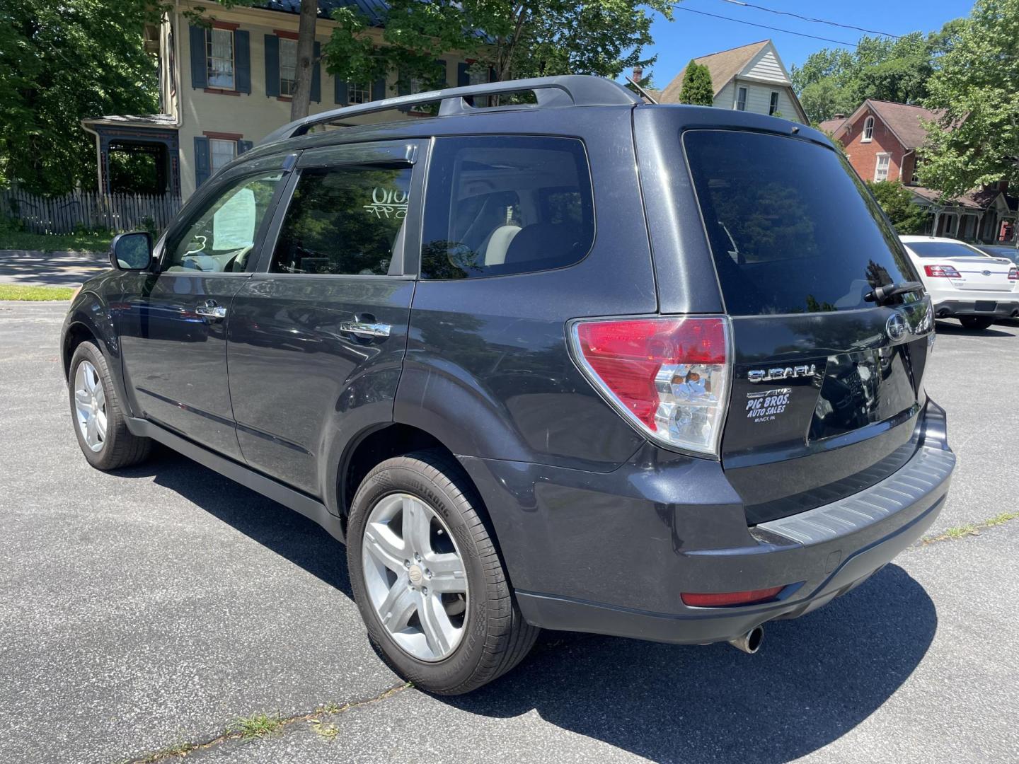 2010 Subaru Forester 2.5X Premium (JF2SH6CC6AH) with an 2.5L H4 SOHC 16V engine, 4-Speed Automatic transmission, located at 101 N. Main Street, Muncy, PA, 17756, (570) 546-5462, 41.207691, -76.785942 - Photo#3