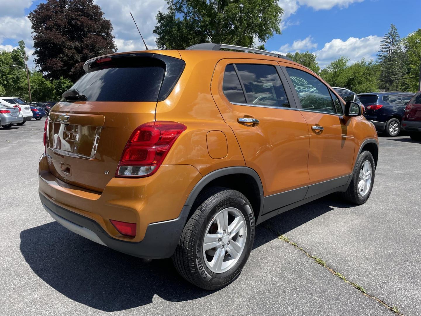 2017 Chevrolet Trax LT AWD (3GNCJPSBXHL) with an 1.4L L4 DOHC 16V engine, 6A transmission, located at 101 N. Main Street, Muncy, PA, 17756, (570) 546-5462, 41.207691, -76.785942 - Photo#2
