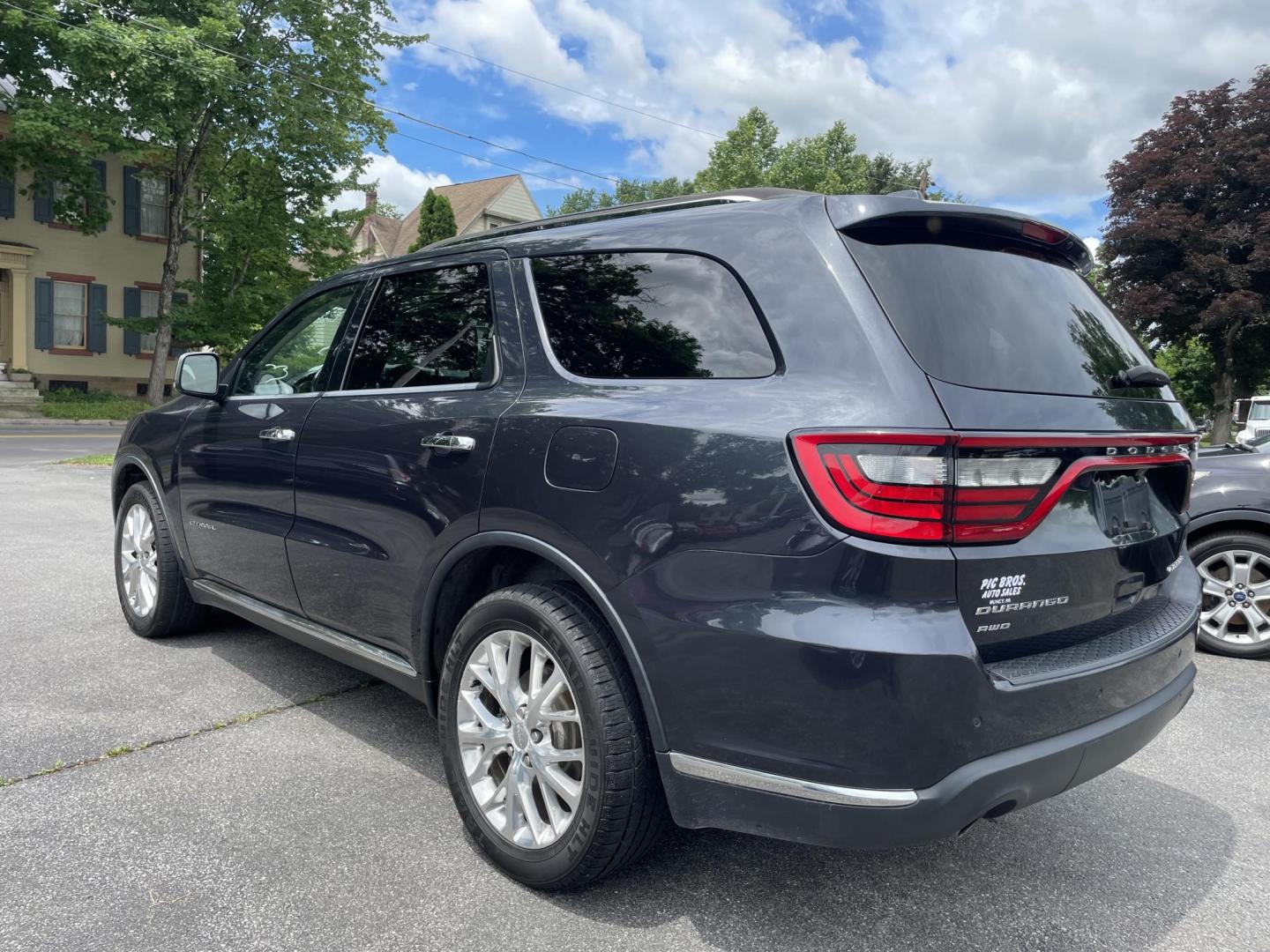 2014 BLUE /black Dodge Durango Citadel AWD (1C4RDJEG0EC) with an 3.6L V6 DOHC 24V engine, 8-Speed Automatic transmission, located at 101 N. Main Street, Muncy, PA, 17756, (570) 546-5462, 41.207691, -76.785942 - Photo#4