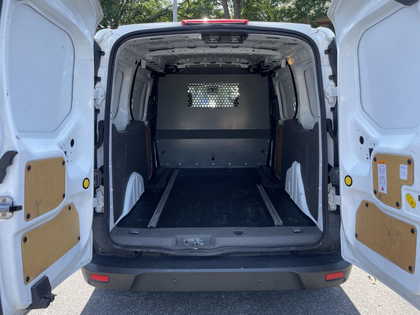 2020 White Ford Transit Connect Cargo Van (NM0LS7E2XL1) with an 2.5L L4 DOHC 16V engine, 6A transmission, located at 101 N. Main Street, Muncy, PA, 17756, (570) 546-5462, 41.207691, -76.785942- Photo#7