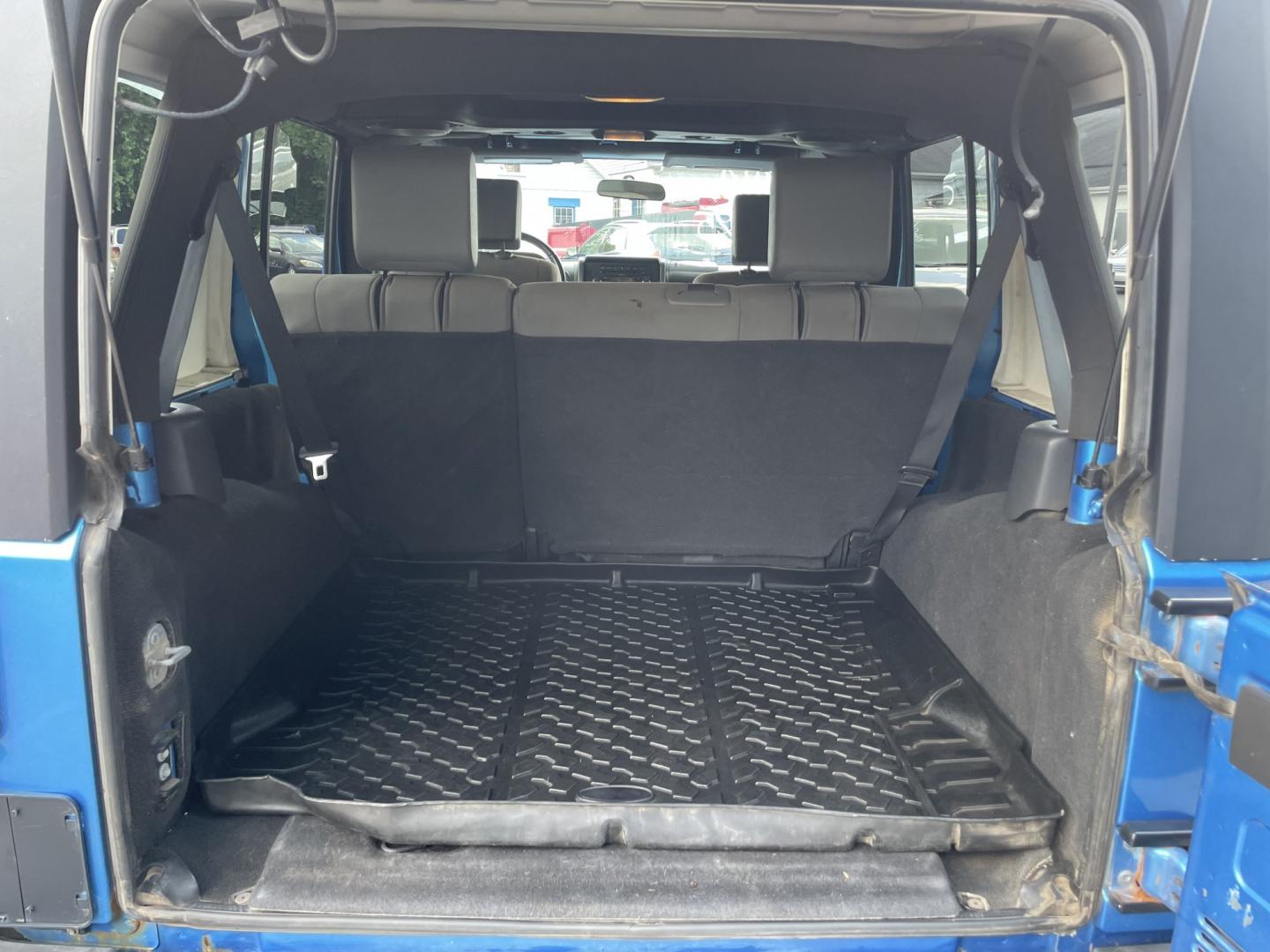 2010 Jeep Wrangler Unlimited Sport 4WD (1J4BA3H11AL) with an 3.8L V6 OHV 12V engine, located at 101 N. Main Street, Muncy, PA, 17756, (570) 546-5462, 41.207691, -76.785942- Photo#6