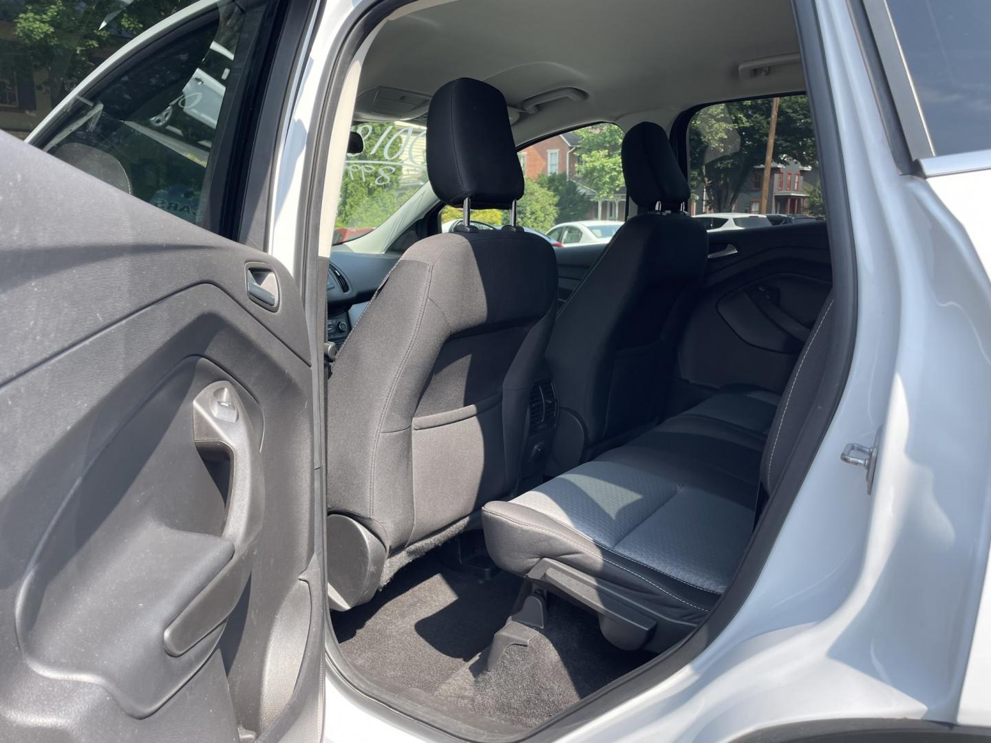 2018 White Ford Escape SE 4WD (1FMCU9GD4JU) with an 1.5L L4 DOHC 16V engine, 6A transmission, located at 101 N. Main Street, Muncy, PA, 17756, (570) 546-5462, 41.207691, -76.785942- Photo#6