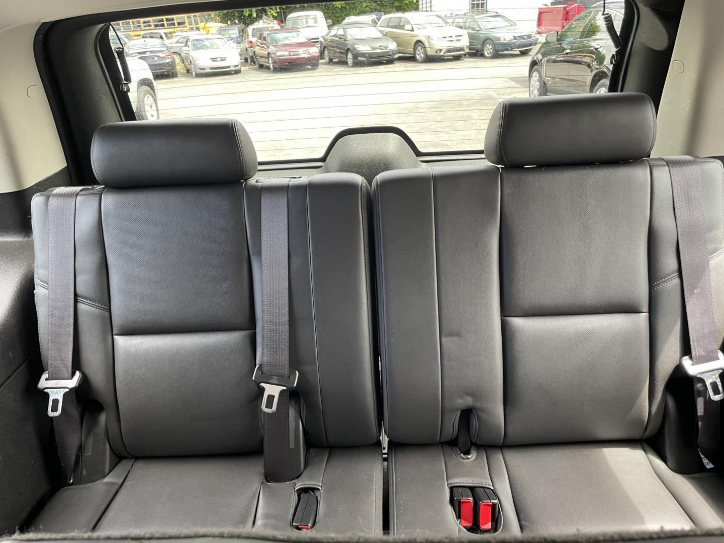 2013 /black Cadillac Escalade AWD Luxury (1GYS4BEF5DR) with an 6.2L V8 OHV 16V FFV engine, 6-Speed Automatic transmission, located at 101 N. Main Street, Muncy, PA, 17756, (570) 546-5462, 41.207691, -76.785942- Photo#8