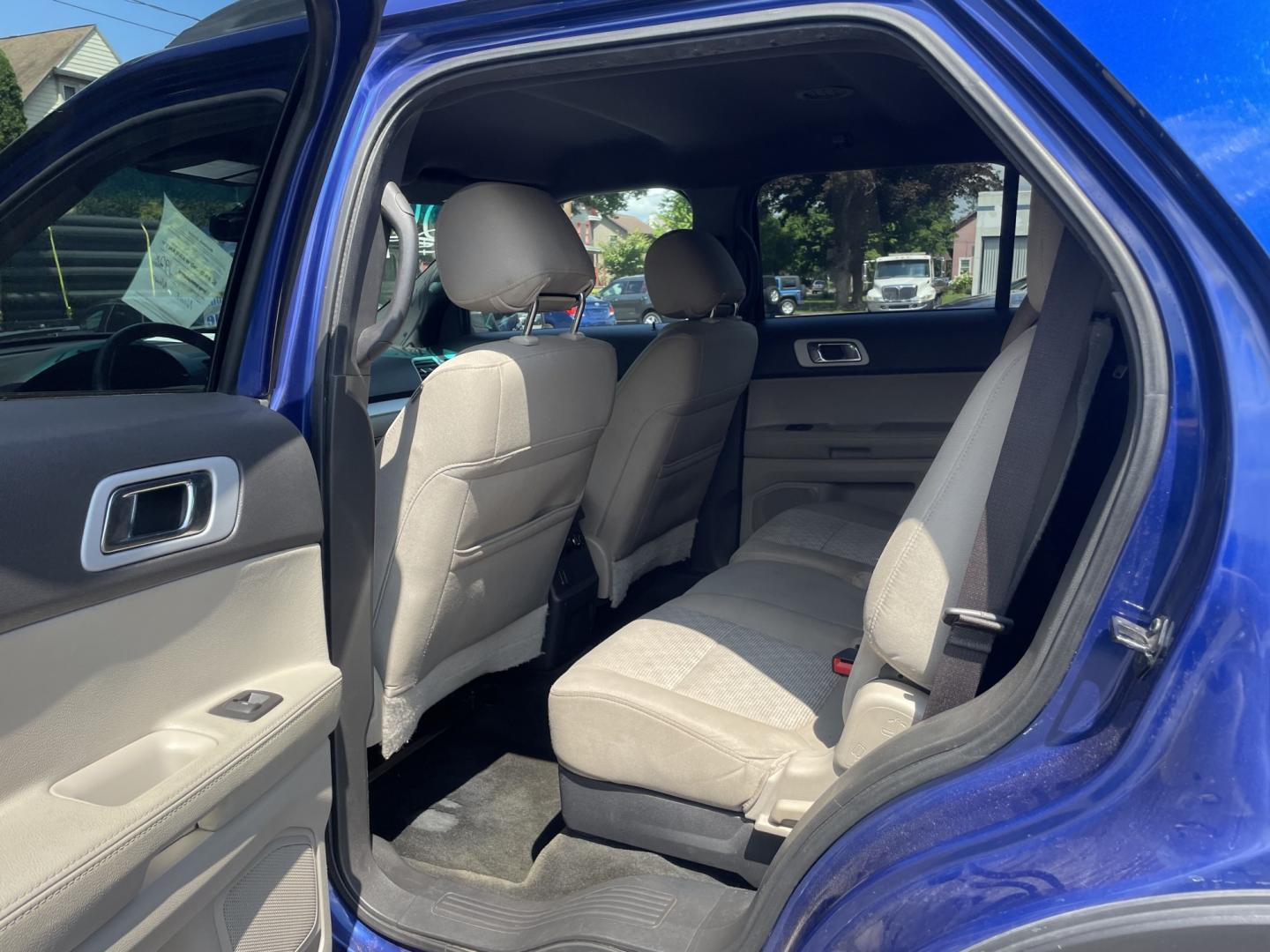 2013 Ford Explorer XLT 4WD (1FM5K8D8XDG) with an 3.5L V6 DOHC 24V engine, 6-Speed Automatic transmission, located at 101 N. Main Street, Muncy, PA, 17756, (570) 546-5462, 41.207691, -76.785942- Photo#6