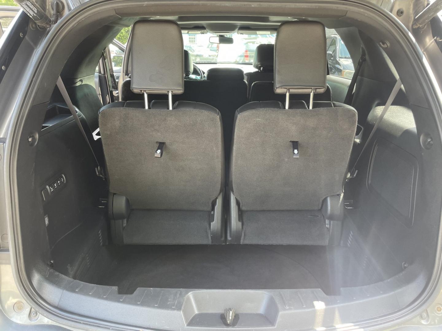 2014 Ford Explorer Limited 4WD (1FM5K8F82EG) with an 3.5L V6 DOHC 24V engine, 6-Speed Automatic transmission, located at 101 N. Main Street, Muncy, PA, 17756, (570) 546-5462, 41.207691, -76.785942- Photo#8