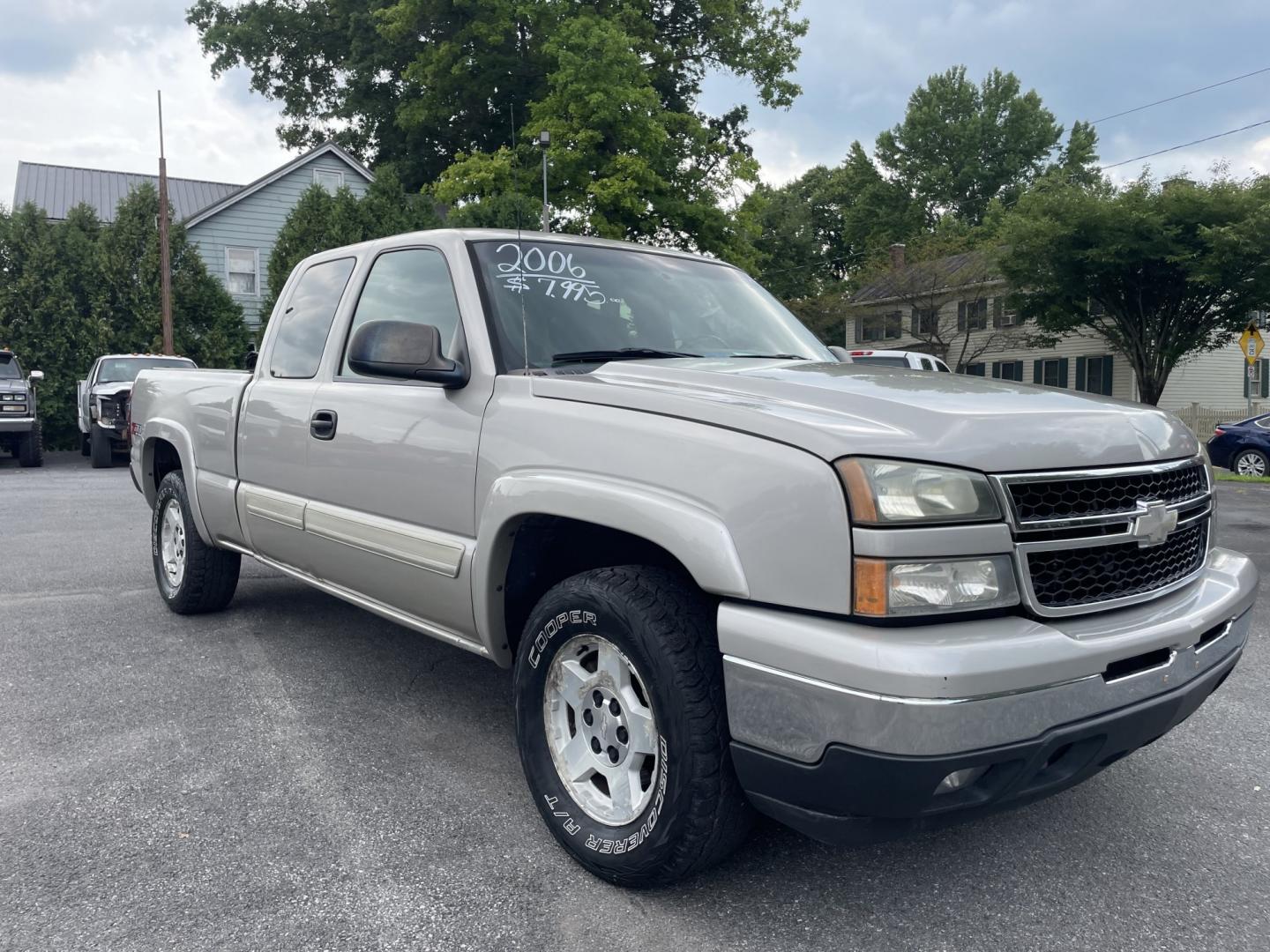 2006 Chevrolet Silverado 1500 LS Ext. Cab 4WD (1GCEK19B76Z) with an 5.3L V8 OHV 16V engine, 4A OD transmission, located at 101 N. Main Street, Muncy, PA, 17756, (570) 546-5462, 41.207691, -76.785942- Photo#1