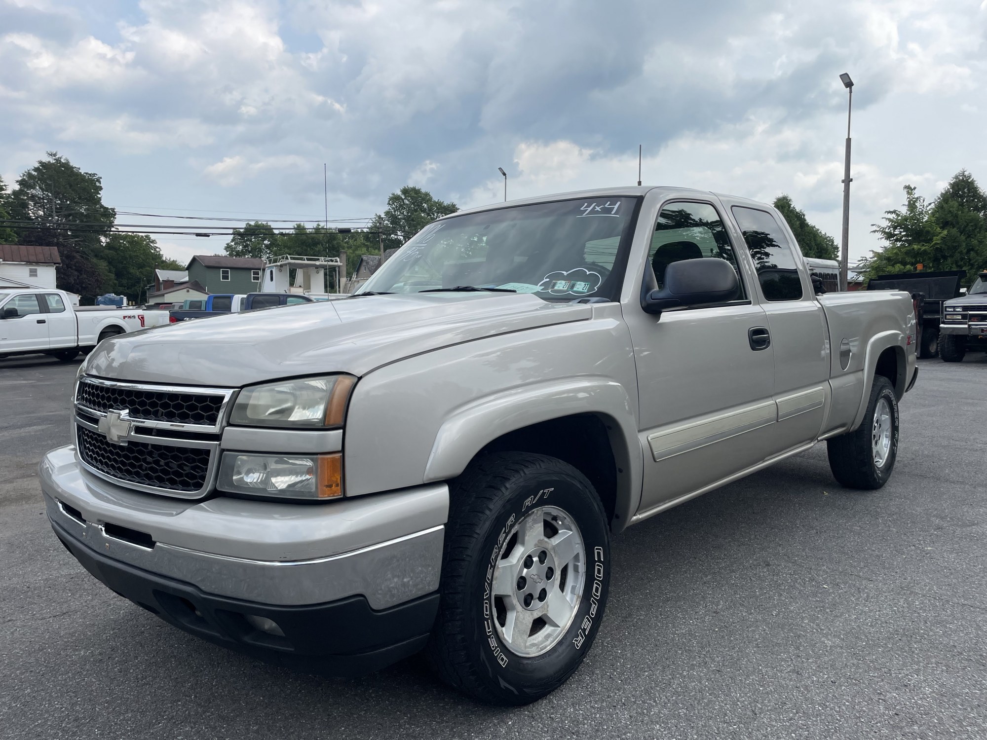 photo of 2006 Chevrolet Silverado 1500 LS Ext. Cab 4WD