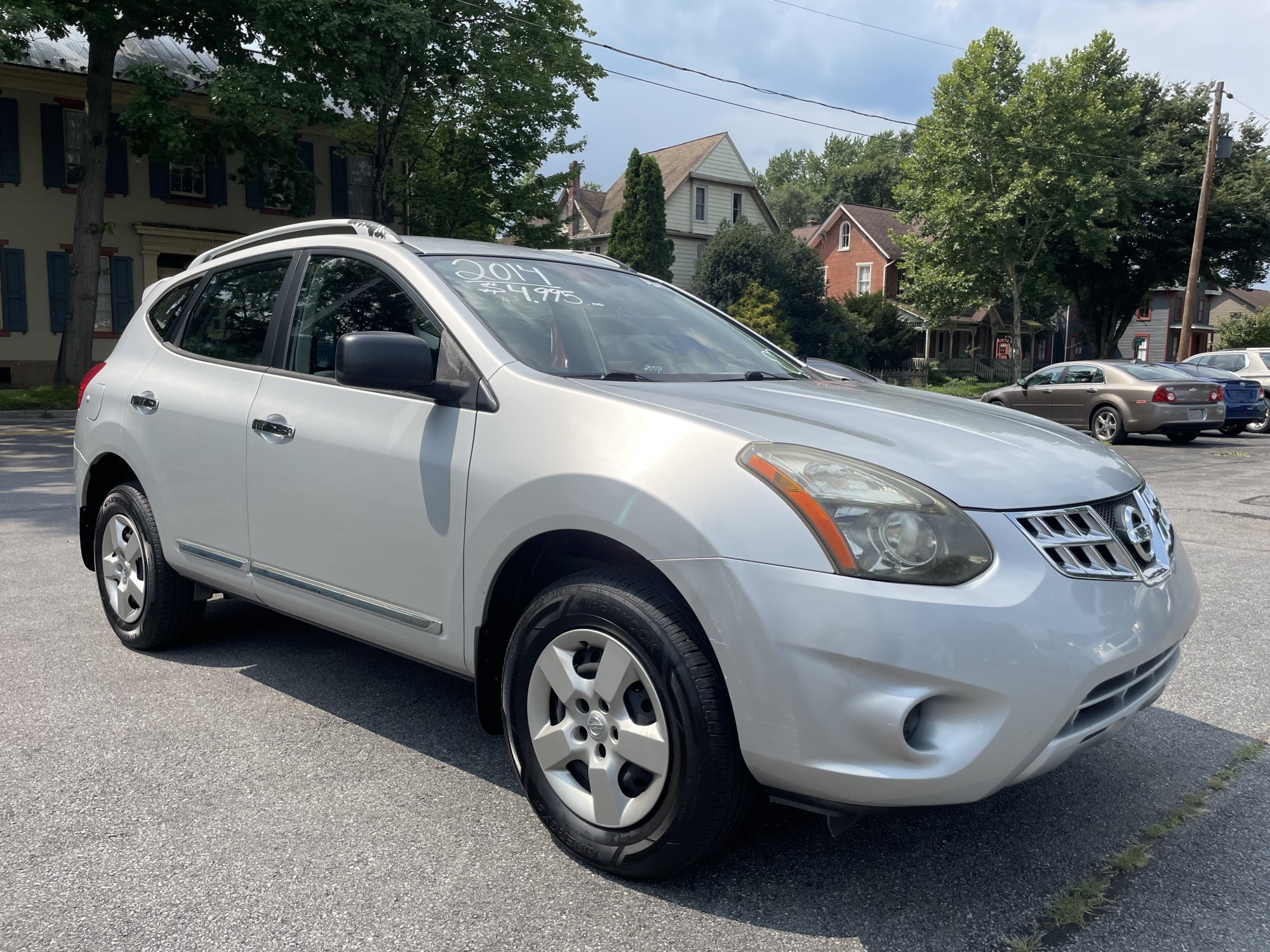 photo of 2014 Nissan Rogue S AWD