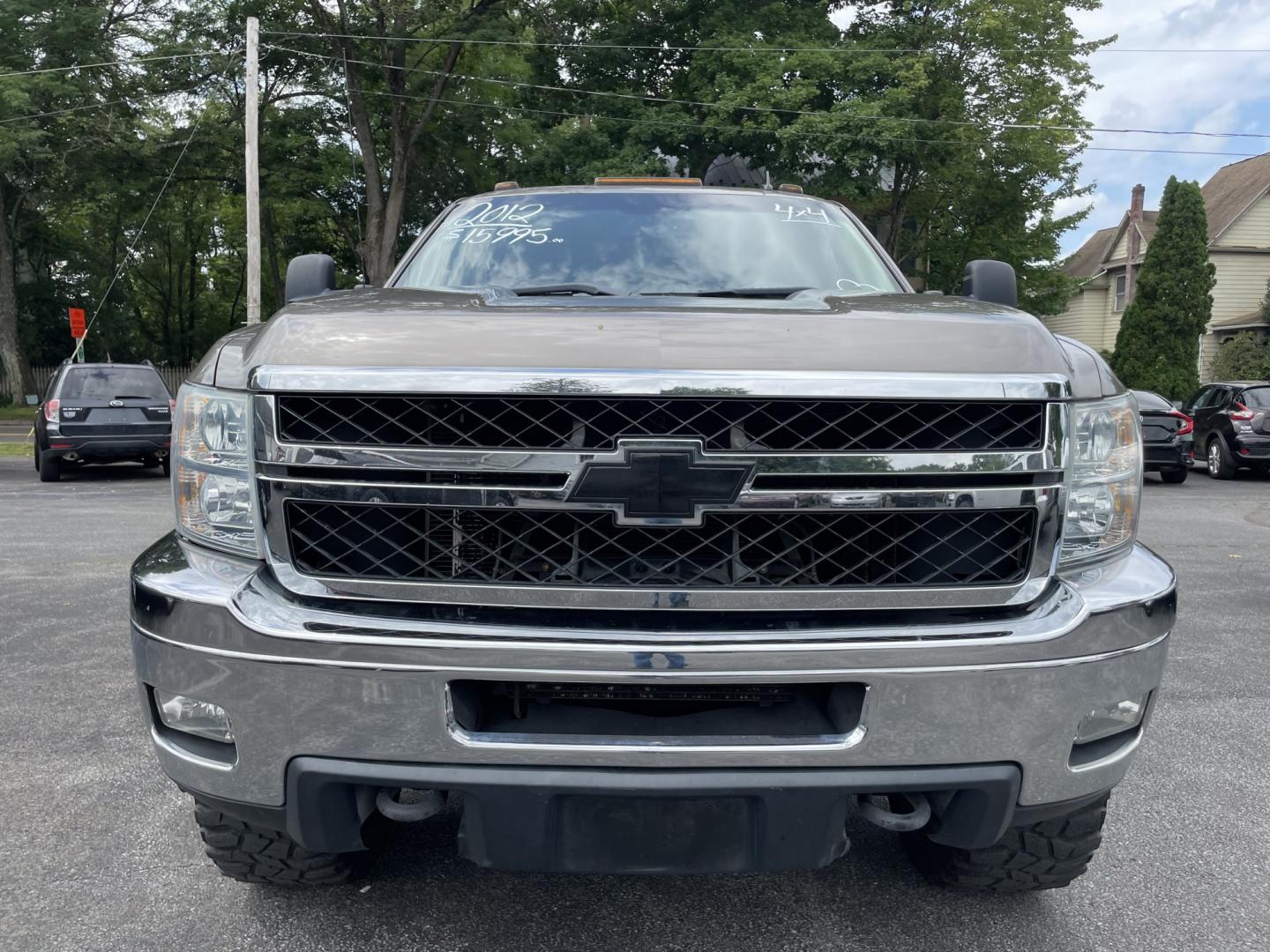2012 Chevrolet Silverado 2500HD LT Crew Cab 4WD (1GC1KXEG0CF) with an 6.0L V8 OHV 16V FFV engine, 6-Speed Automatic transmission, located at 101 N. Main Street, Muncy, PA, 17756, (570) 546-5462, 41.207691, -76.785942- Photo#4