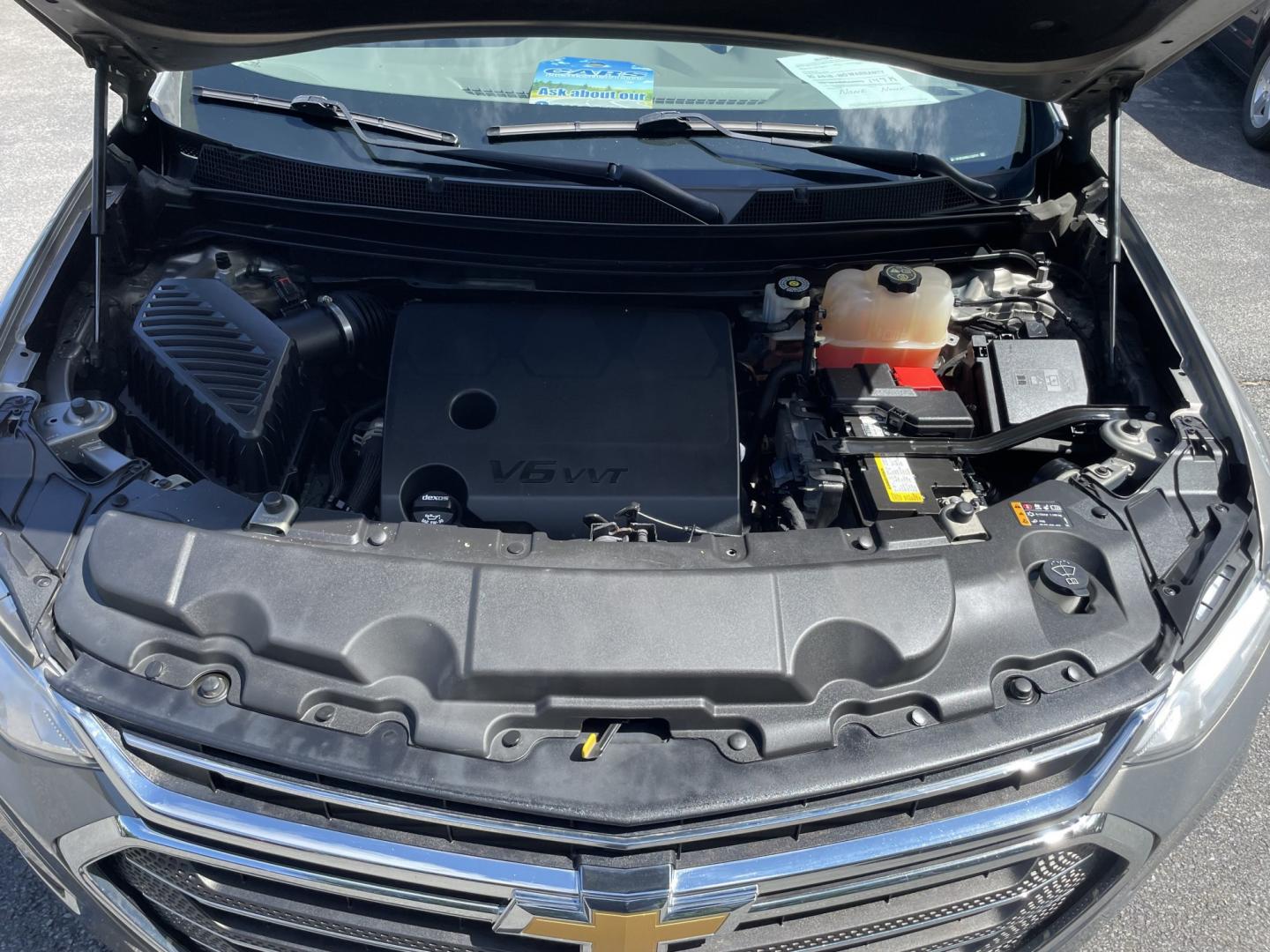 2018 Chevrolet Traverse LT Cloth AWD (1GNEVGKWXJJ) with an 3.6L V6 DOHC 24V engine, 9A transmission, located at 101 N. Main Street, Muncy, PA, 17756, (570) 546-5462, 41.207691, -76.785942- Photo#10
