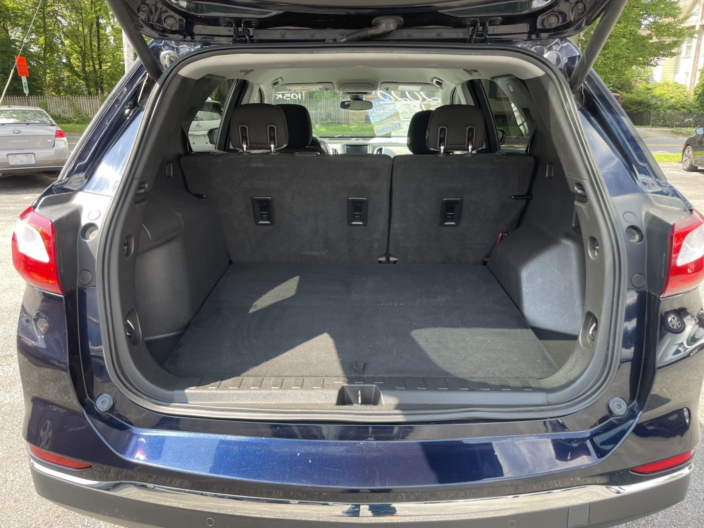 2020 Chevrolet Equinox LT AWD (3GNAXUEV1LS) with an 1.5L L4 DOHC 16V TURBO engine, 6A transmission, located at 101 N. Main Street, Muncy, PA, 17756, (570) 546-5462, 41.207691, -76.785942- Photo#7
