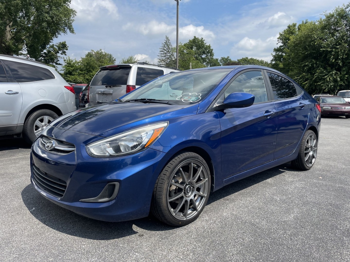 2017 Hyundai Accent SE 4-Door (KMHCT4AE8HU) with an 1.6L L4 DOHC 16V engine, 6A transmission, located at 101 N. Main Street, Muncy, PA, 17756, (570) 546-5462, 41.207691, -76.785942- Photo#0