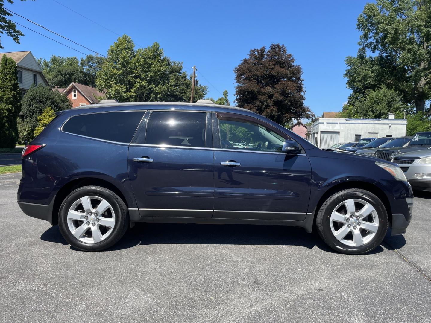2016 Chevrolet Traverse 1LT AWD (1GNKVGKD2GJ) with an 3.6L V6 DOHC 24V engine, 6A transmission, located at 101 N. Main Street, Muncy, PA, 17756, (570) 546-5462, 41.207691, -76.785942- Photo#1