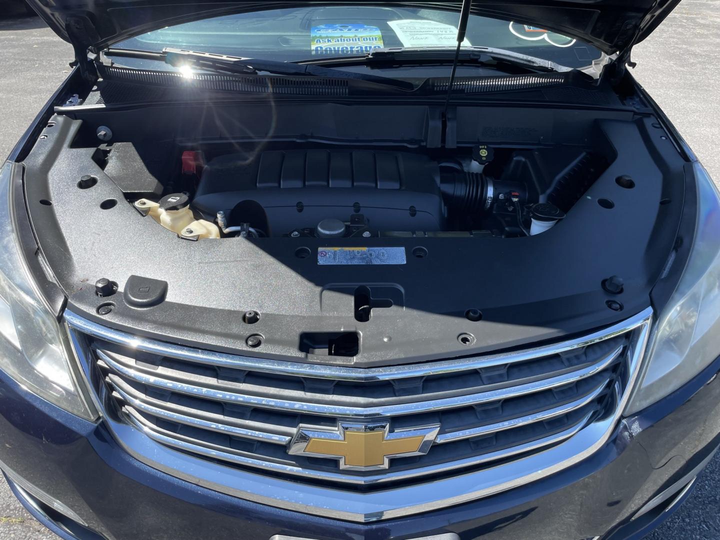 2016 Chevrolet Traverse 1LT AWD (1GNKVGKD2GJ) with an 3.6L V6 DOHC 24V engine, 6A transmission, located at 101 N. Main Street, Muncy, PA, 17756, (570) 546-5462, 41.207691, -76.785942- Photo#12