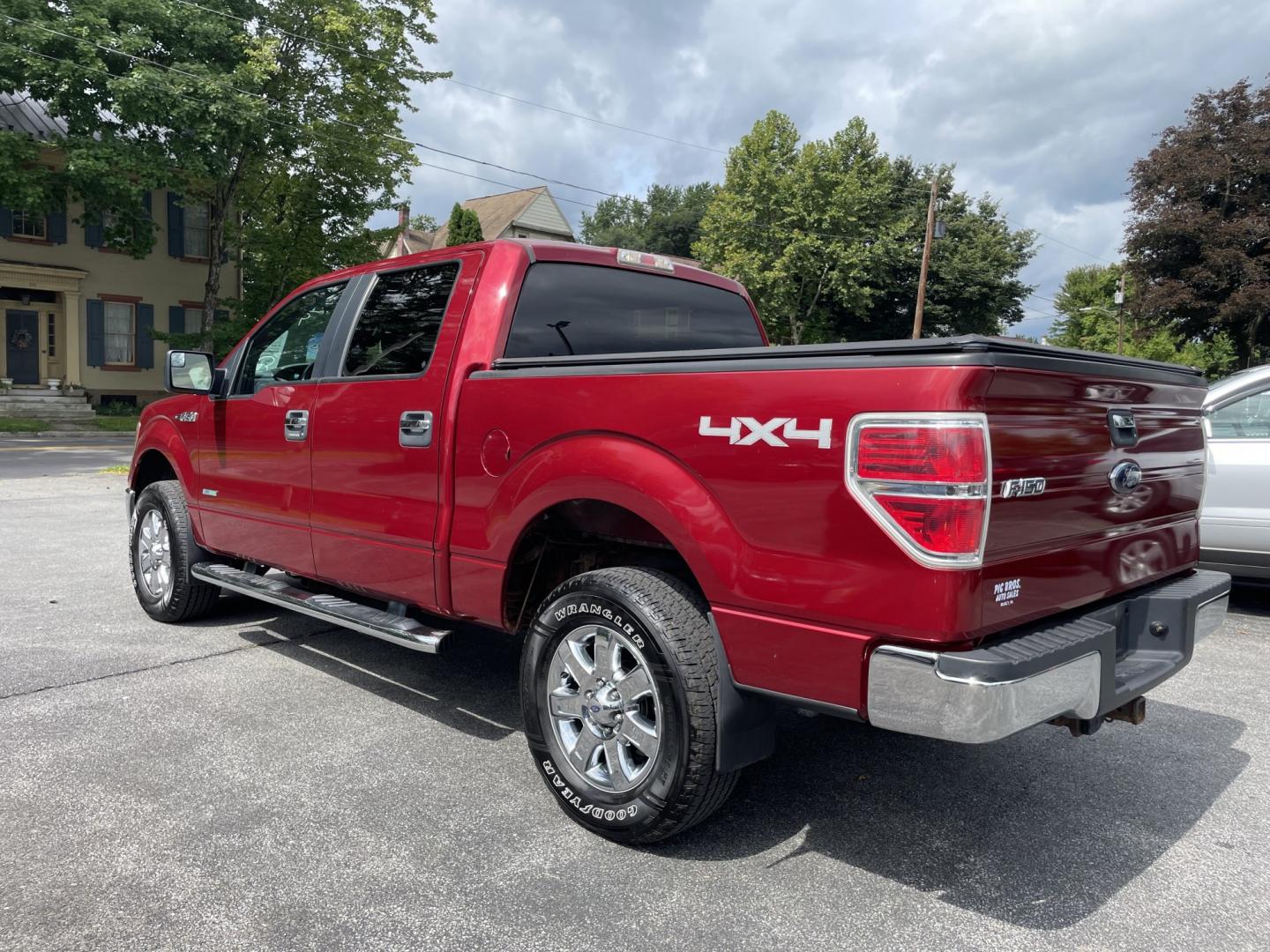 2013 Ford F-150 XLT SuperCrew 6.5-ft. Bed 4WD (1FTFW1ET0DF) with an 3.5L V6 TURBO engine, 6-Speed Automatic transmission, located at 101 N. Main Street, Muncy, PA, 17756, (570) 546-5462, 41.207691, -76.785942- Photo#3