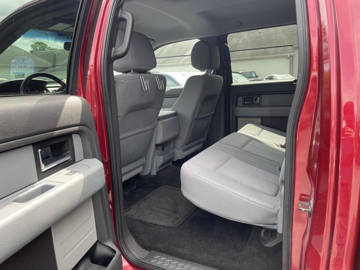2013 Ford F-150 XLT SuperCrew 6.5-ft. Bed 4WD (1FTFW1ET0DF) with an 3.5L V6 TURBO engine, 6-Speed Automatic transmission, located at 101 N. Main Street, Muncy, PA, 17756, (570) 546-5462, 41.207691, -76.785942- Photo#8