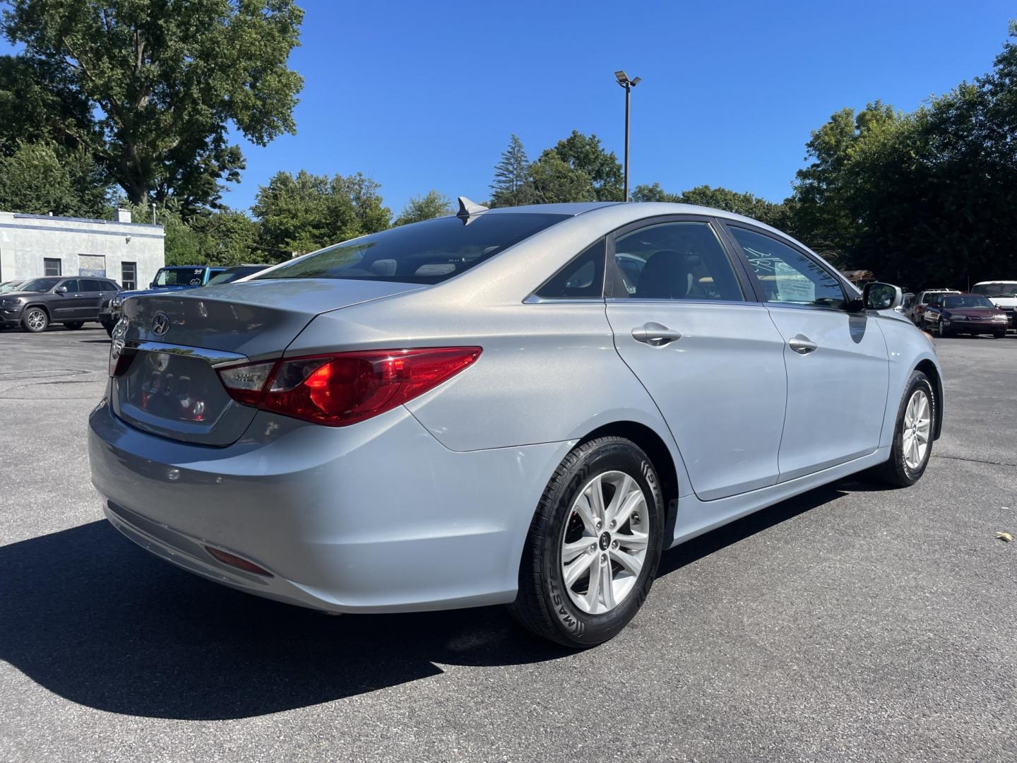 2011 Hyundai Sonata GLS Auto (5NPEB4AC6BH) with an 2.4L L4 DOHC 16V engine, 5A transmission, located at 101 N. Main Street, Muncy, PA, 17756, (570) 546-5462, 41.207691, -76.785942- Photo#2