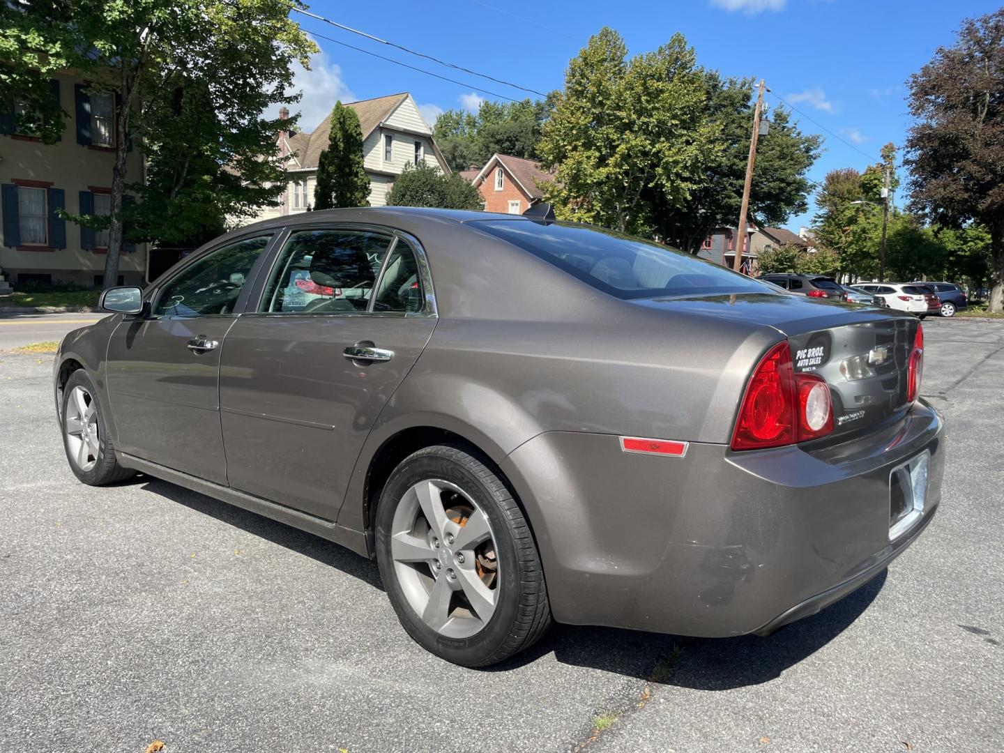 2012 Chevrolet Malibu 1LT (1G1ZC5EU0CF) with an 2.4L L4 DOHC 16V FFV engine, 6-Speed Automatic transmission, located at 101 N. Main Street, Muncy, PA, 17756, (570) 546-5462, 41.207691, -76.785942- Photo#3