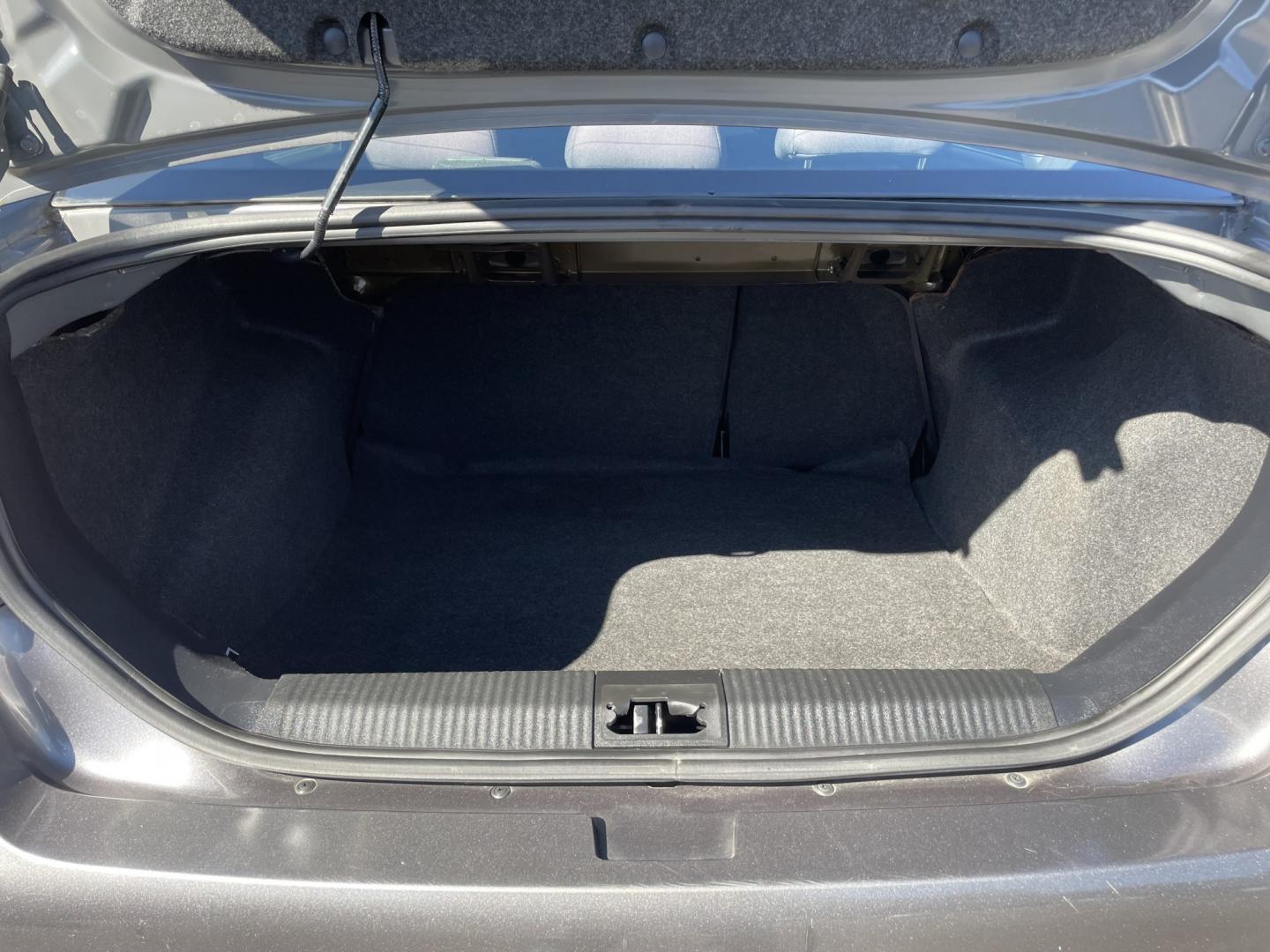2011 Ford Focus SE Sedan (1FAHP3FN0BW) with an 2.0L L4 DOHC 16V engine, located at 101 N. Main Street, Muncy, PA, 17756, (570) 546-5462, 41.207691, -76.785942- Photo#6