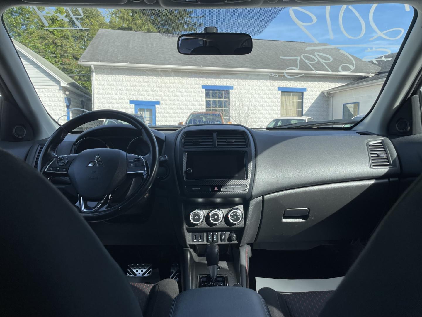 2019 Mitsubishi Outlander Sport 2.0 SE 4WD CVT (JA4AR3AU5KU) with an 2.0L L4 DOHC 16V engine, CVT transmission, located at 101 N. Main Street, Muncy, PA, 17756, (570) 546-5462, 41.207691, -76.785942- Photo#4