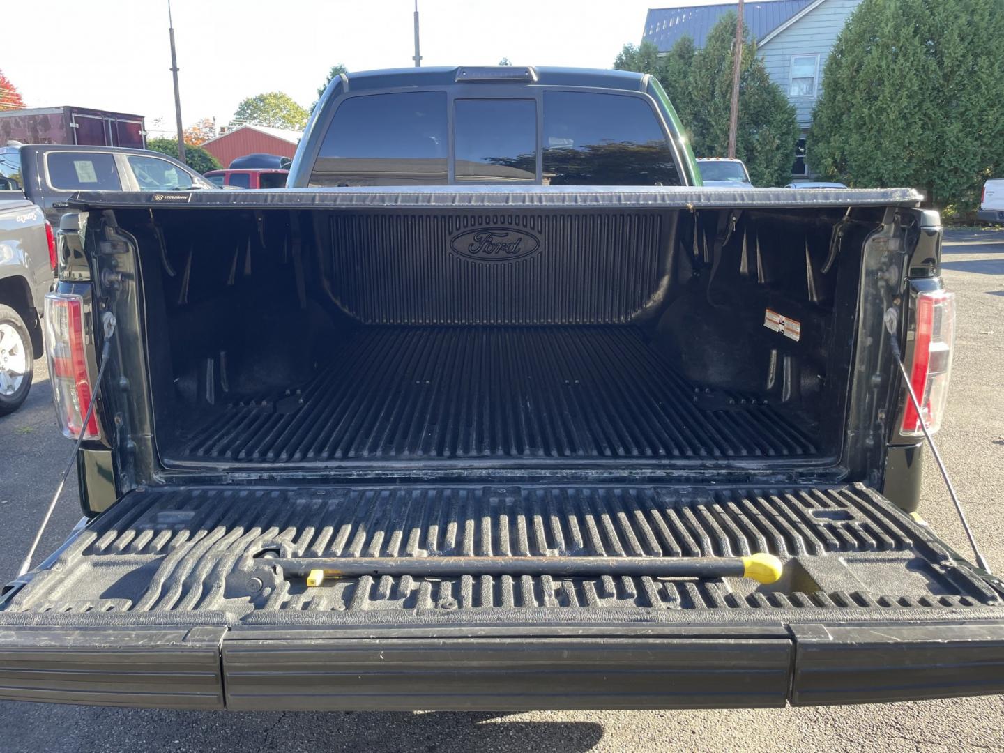 2013 Ford F-150 Lariat SuperCrew 5.5-ft. Bed 4WD (1FTFW1ET7DK) with an 3.5L V6 TURBO engine, 6-Speed Automatic transmission, located at 101 N. Main Street, Muncy, PA, 17756, (570) 546-5462, 41.207691, -76.785942- Photo#9