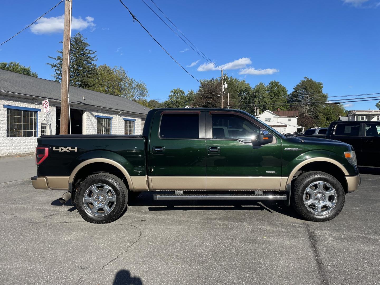 2013 Ford F-150 Lariat SuperCrew 5.5-ft. Bed 4WD (1FTFW1ET7DK) with an 3.5L V6 TURBO engine, 6-Speed Automatic transmission, located at 101 N. Main Street, Muncy, PA, 17756, (570) 546-5462, 41.207691, -76.785942- Photo#3