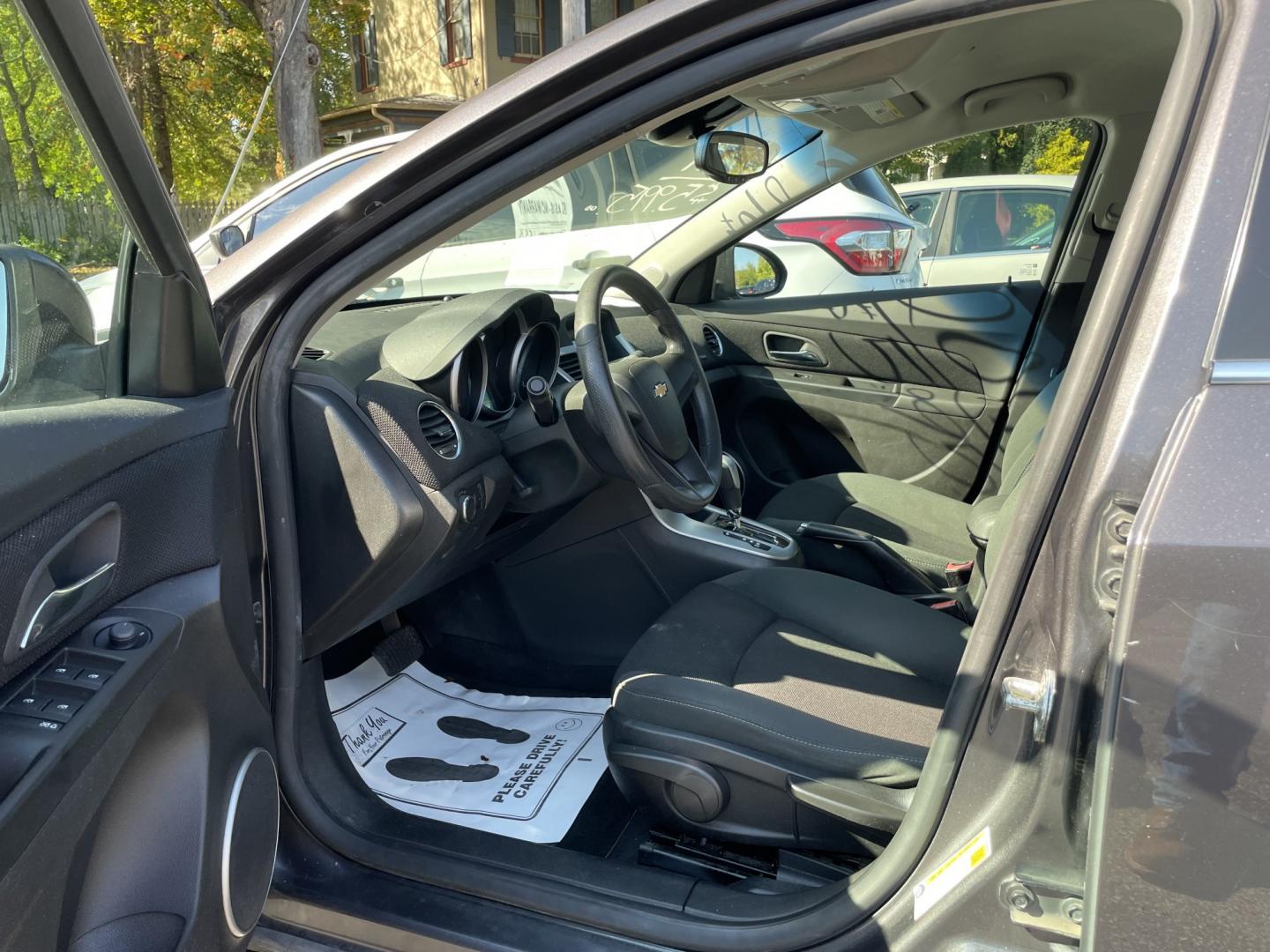 2011 Chevrolet Cruze 1LT (1G1PF5S97B7) with an 1.4L L4 DOHC 16V TURBO engine, 6A transmission, located at 101 N. Main Street, Muncy, PA, 17756, (570) 546-5462, 41.207691, -76.785942- Photo#4