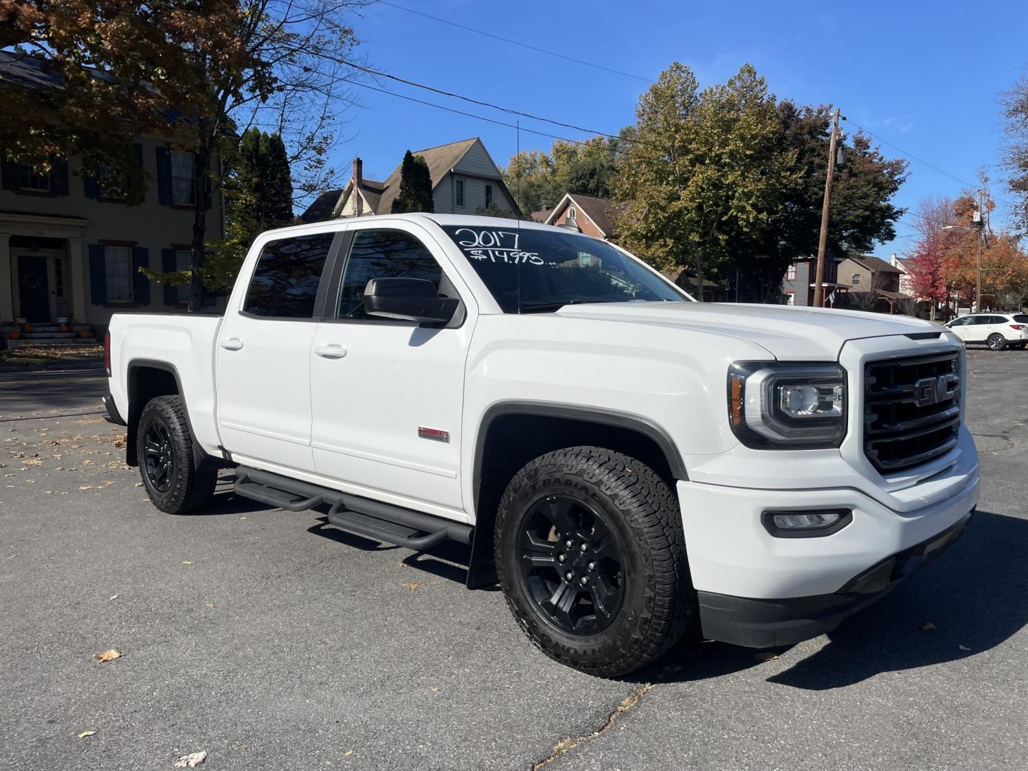 2017 White GMC Sierra 1500 SLT Crew Cab Long Box 4WD (3GTU2NEJ5HG) with an 6.2L V8 OHV 16V engine, 6A transmission, located at 101 N. Main Street, Muncy, PA, 17756, (570) 546-5462, 41.207691, -76.785942- Photo#1