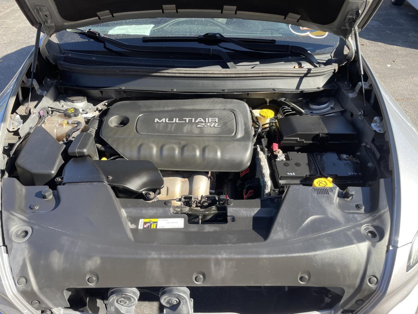 2016 Jeep Cherokee Latitude 4WD (1C4PJMCB2GW) with an 2.4L L4 DOHC 16V engine, 9A transmission, located at 101 N. Main Street, Muncy, PA, 17756, (570) 546-5462, 41.207691, -76.785942- Photo#7